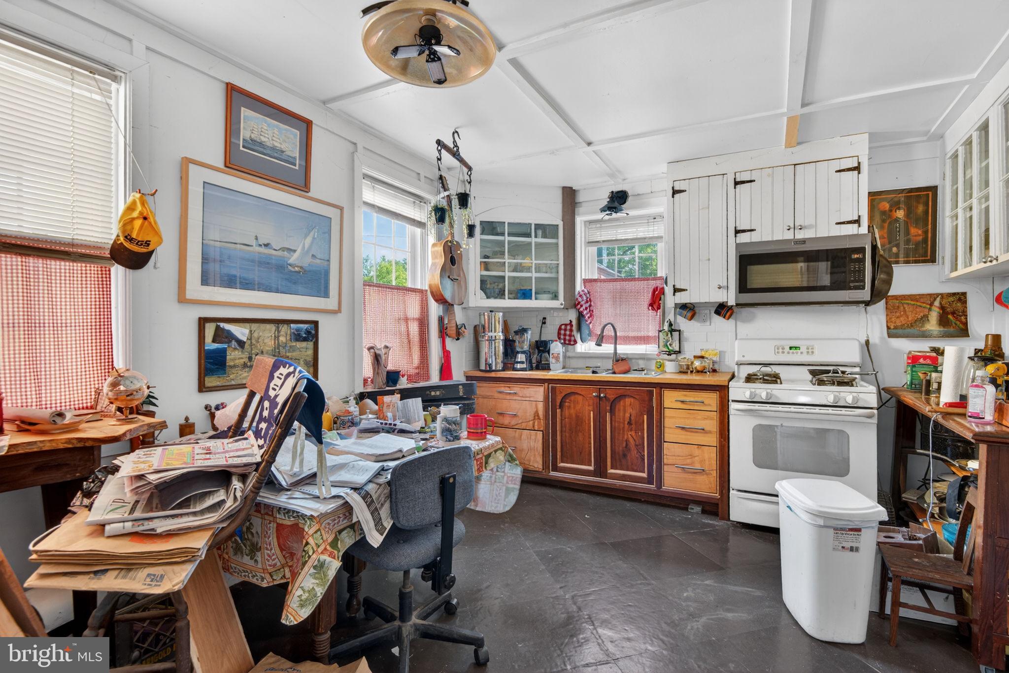 CABBAGE HILL - Residential