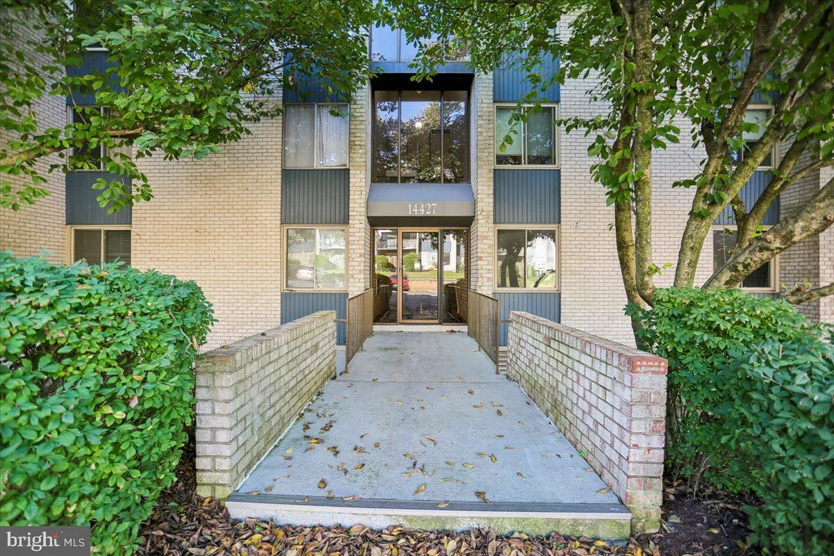 14427 Parkvale Road Unit 8