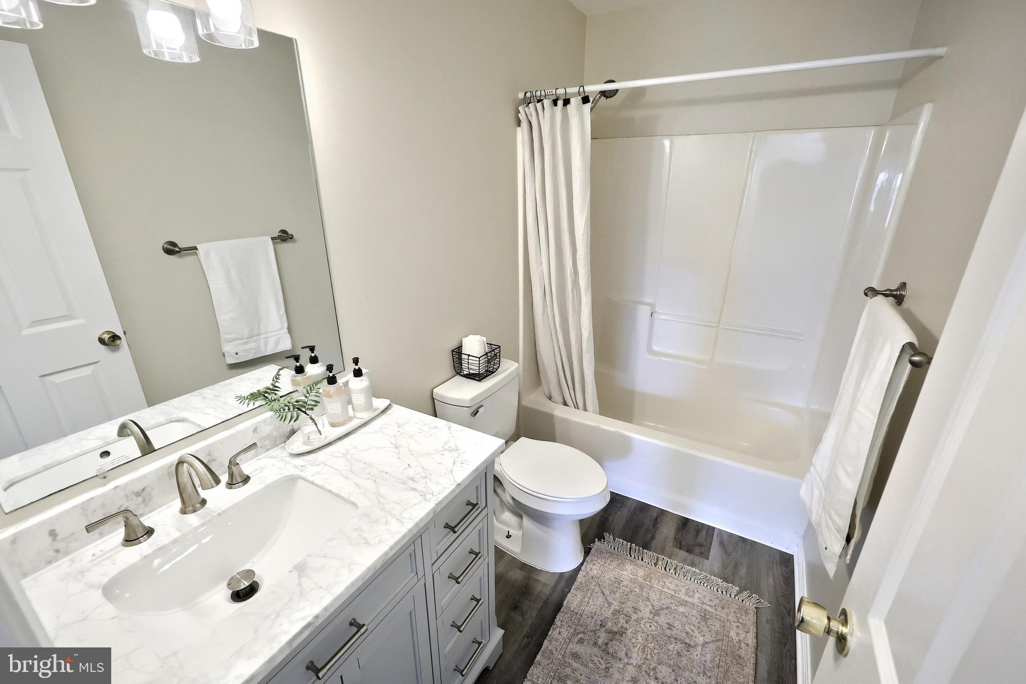 CHATHAM CREEK - Residential