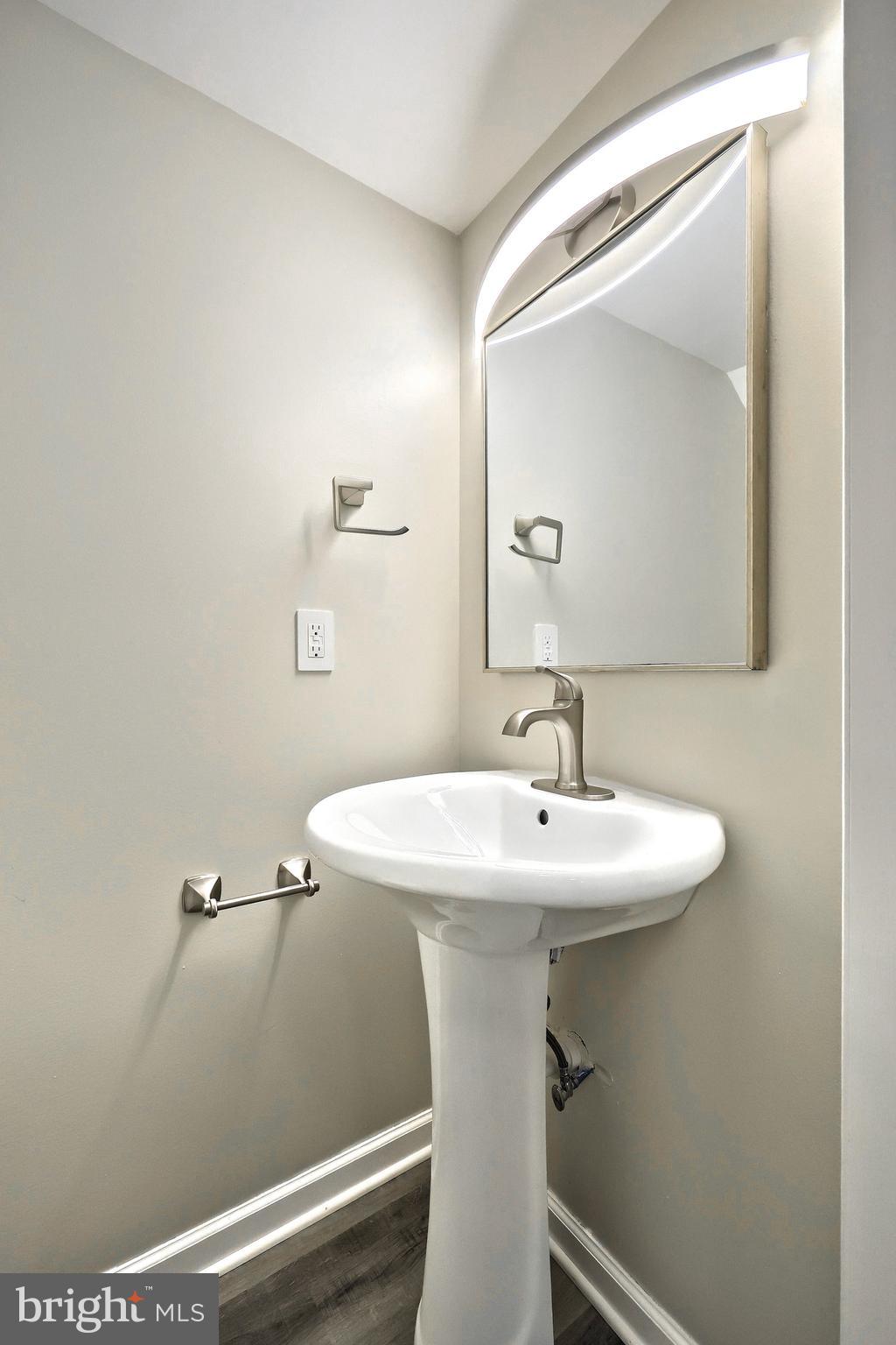 CHATHAM CREEK - Residential