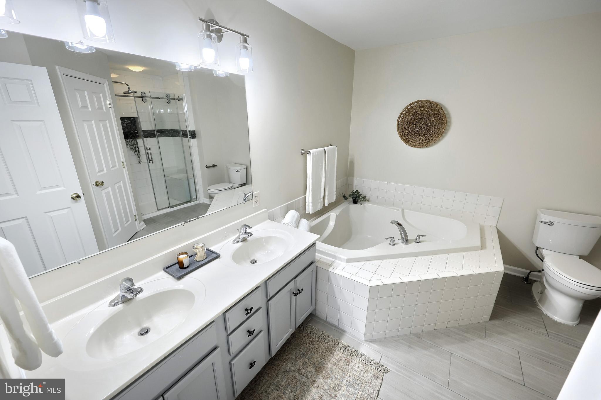 CHATHAM CREEK - Residential