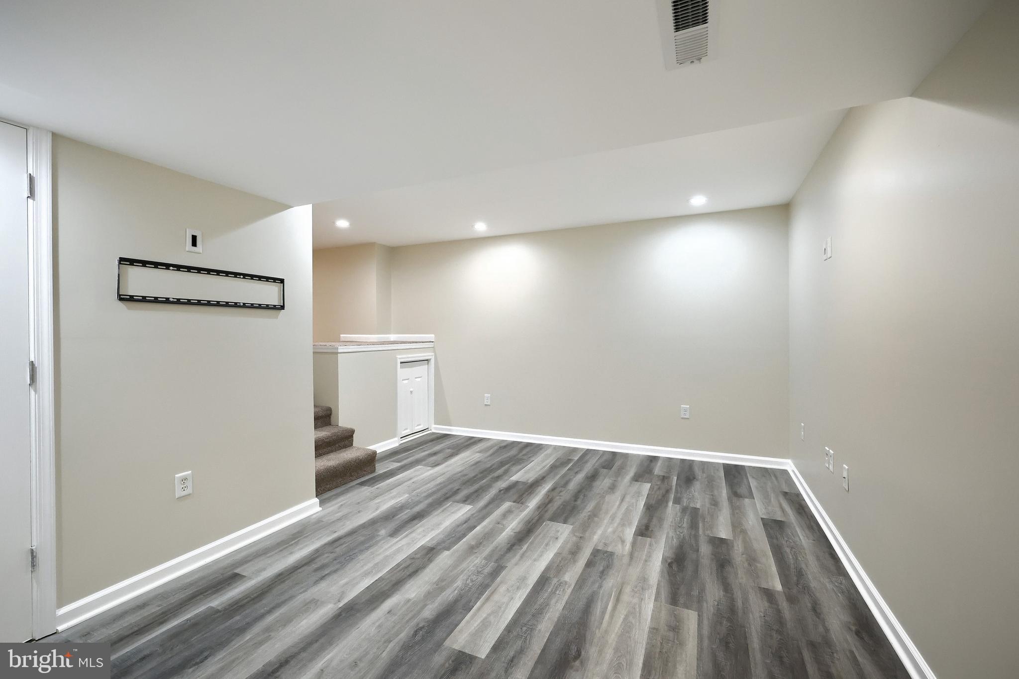 CHATHAM CREEK - Residential