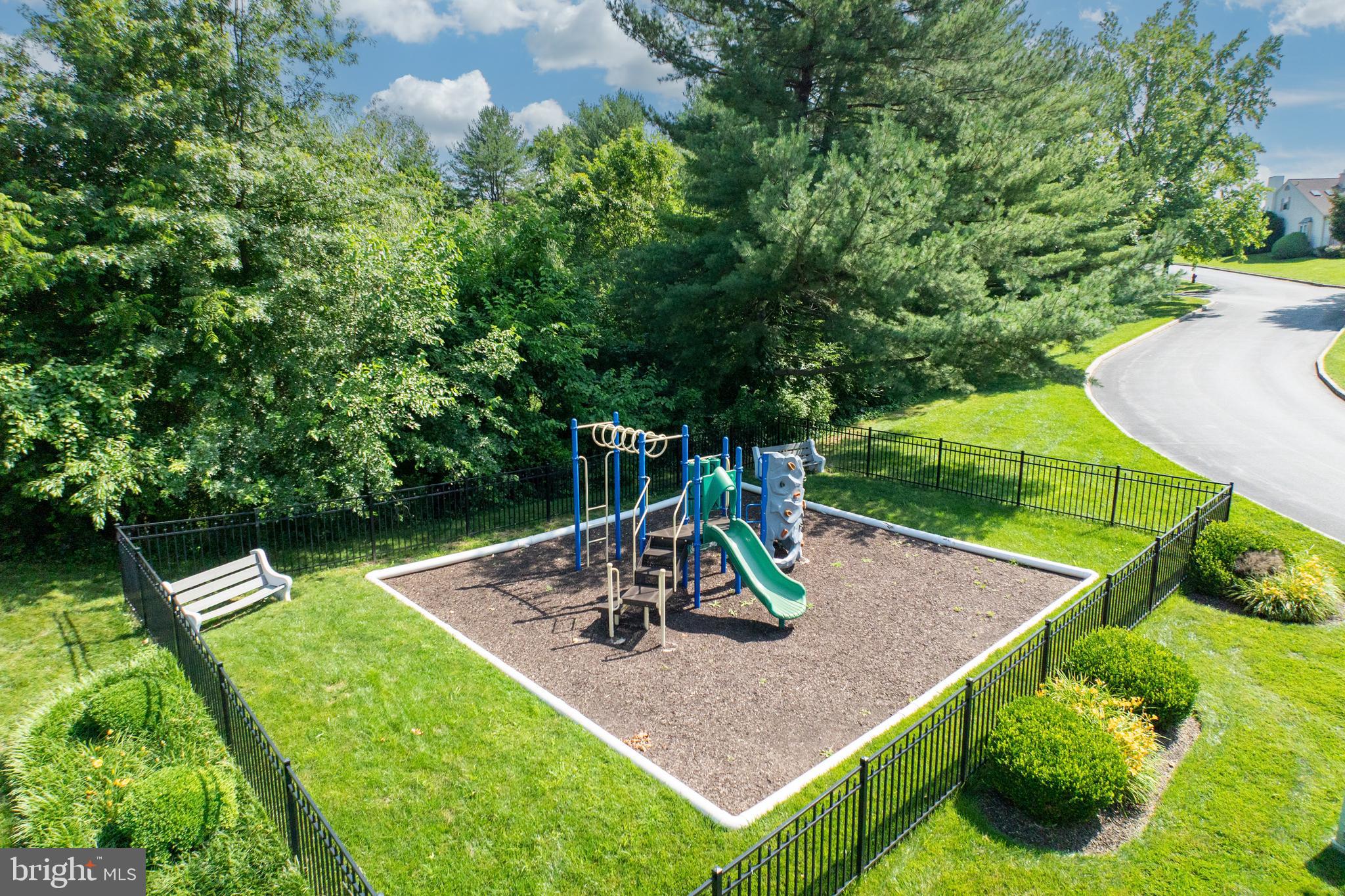 WESTRIDGE ESTATES - Residential