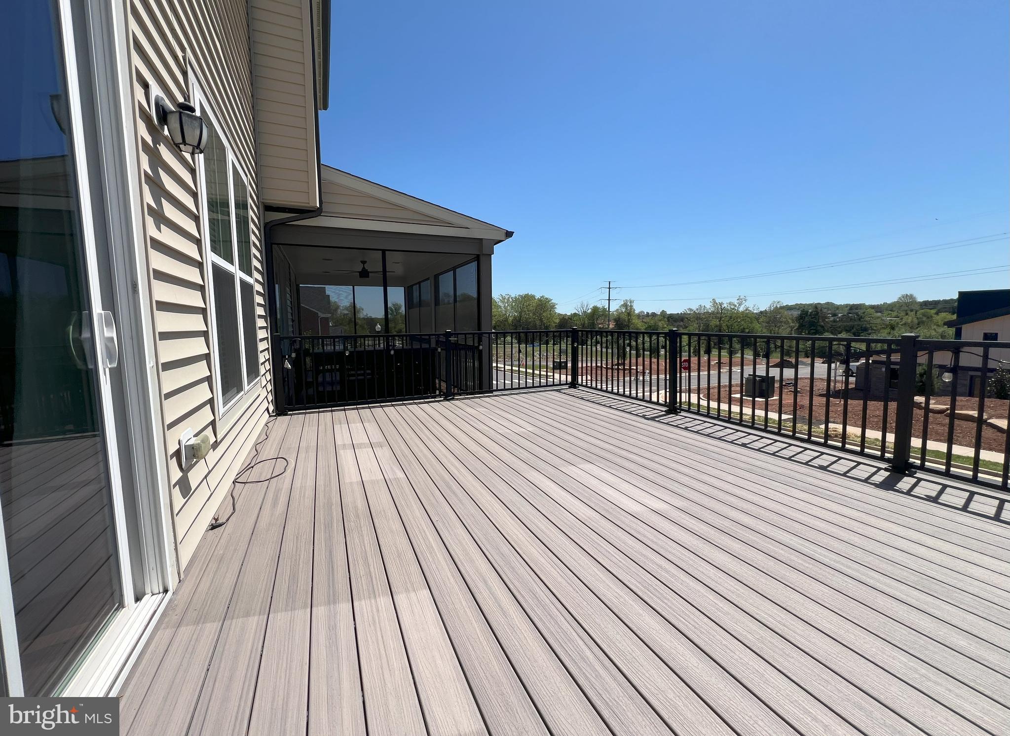 EVERMONT TRACE - Residential Lease