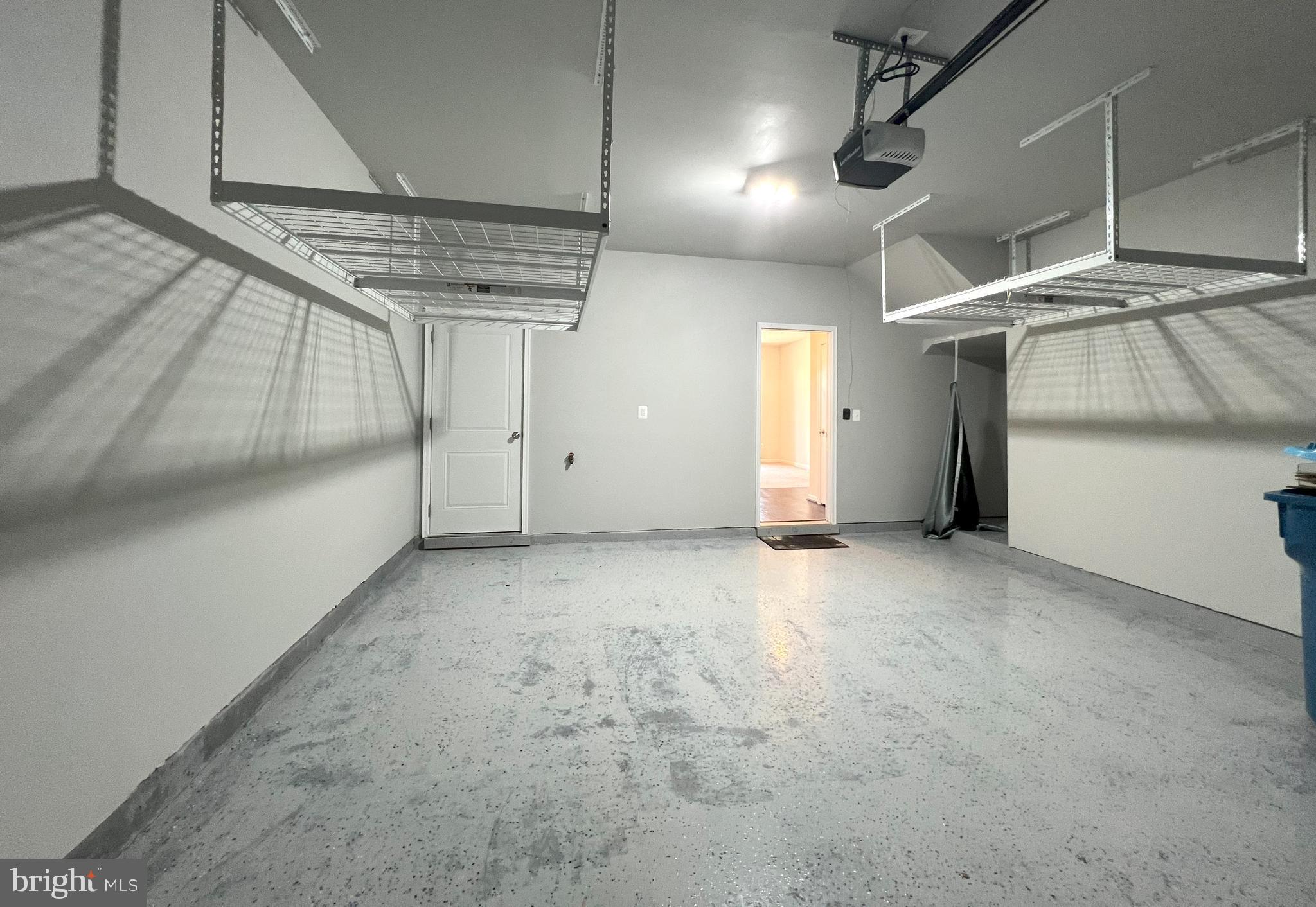 EVERMONT TRACE - Residential Lease