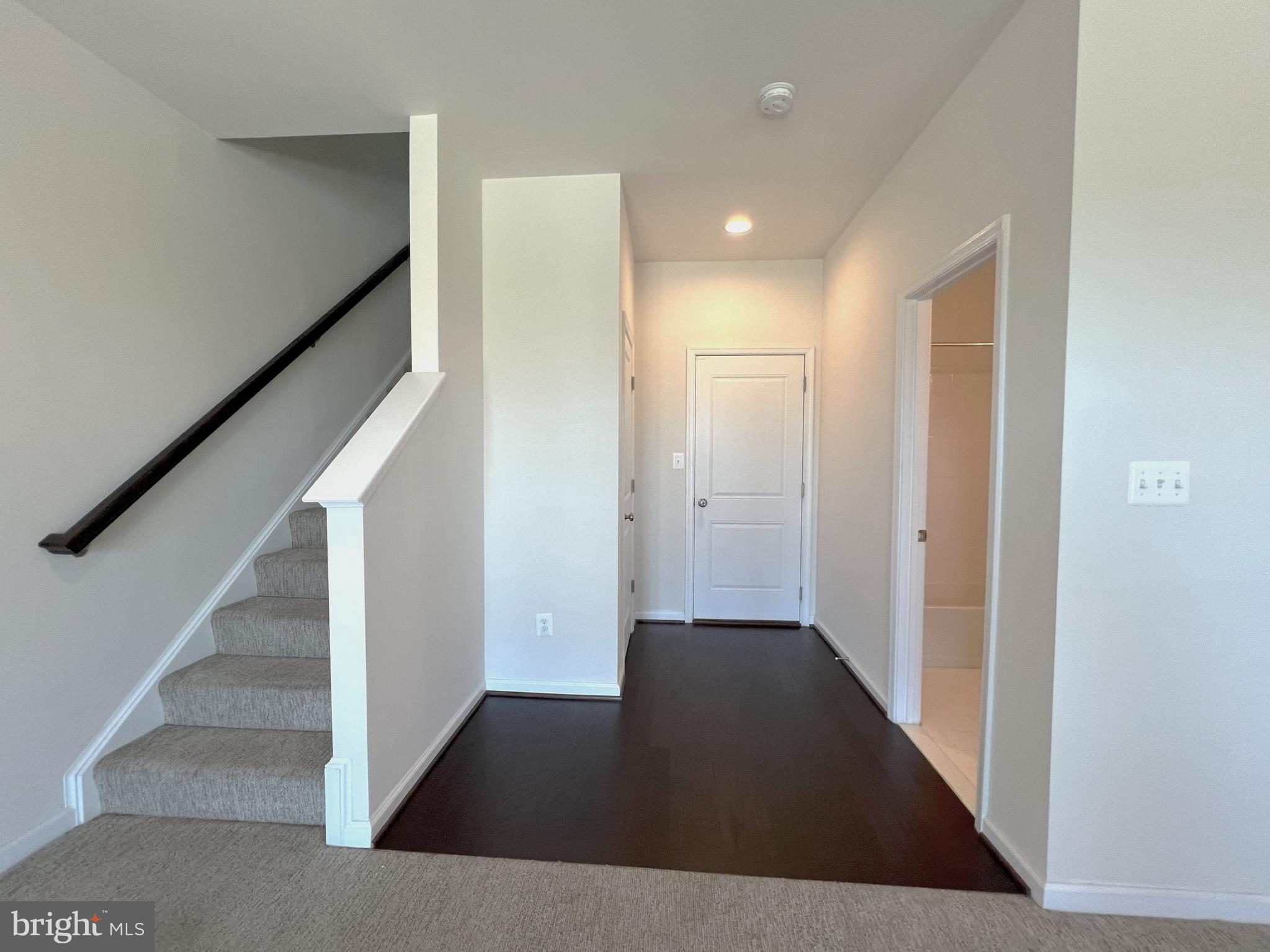 EVERMONT TRACE - Residential Lease