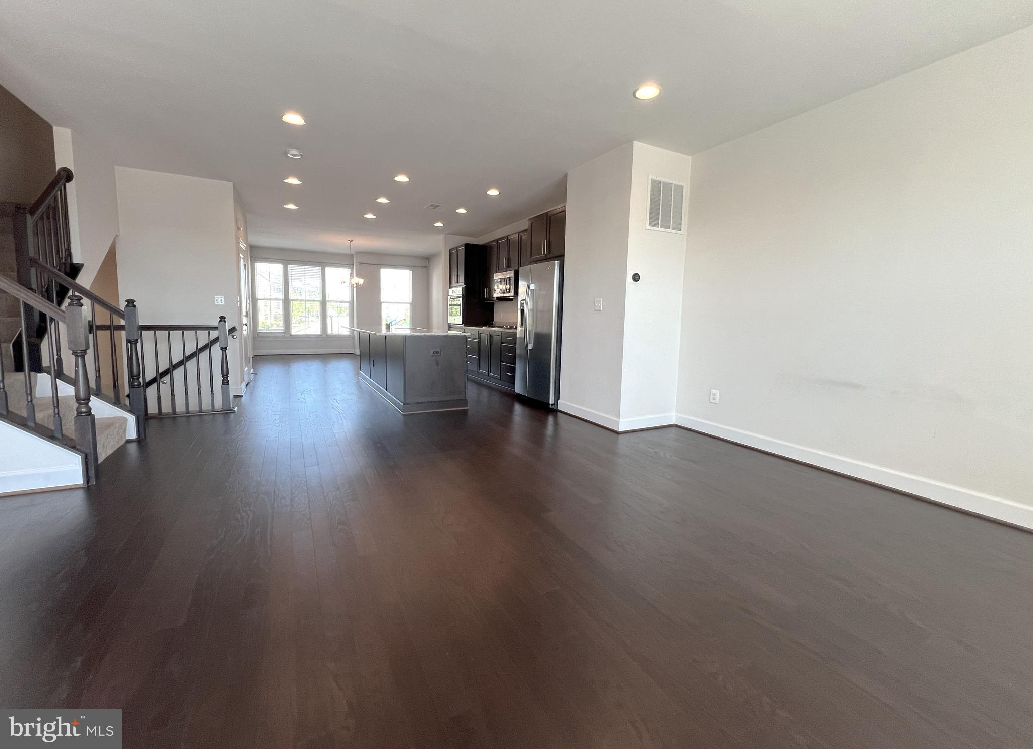 EVERMONT TRACE - Residential Lease