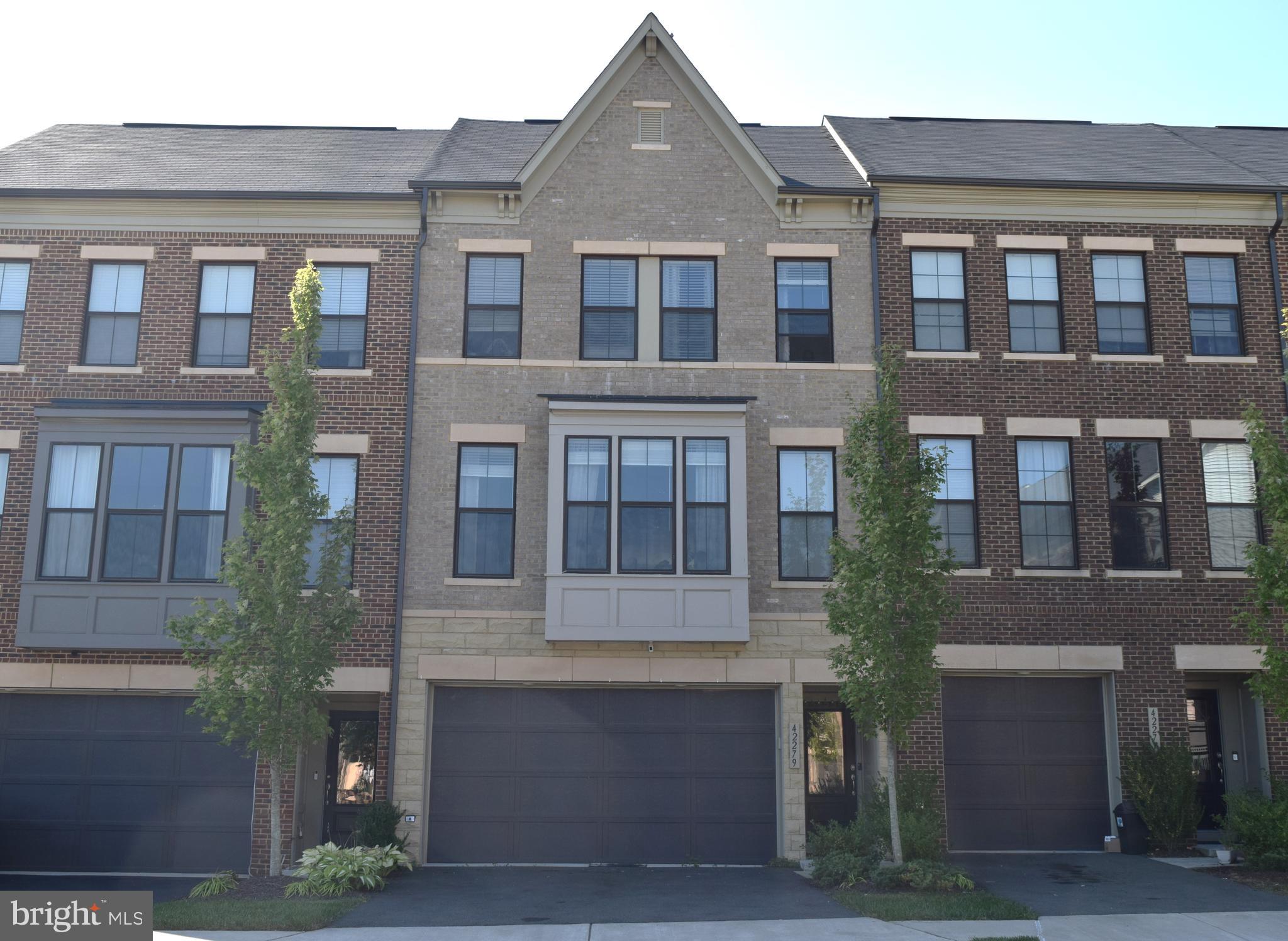 EVERMONT TRACE - Residential Lease