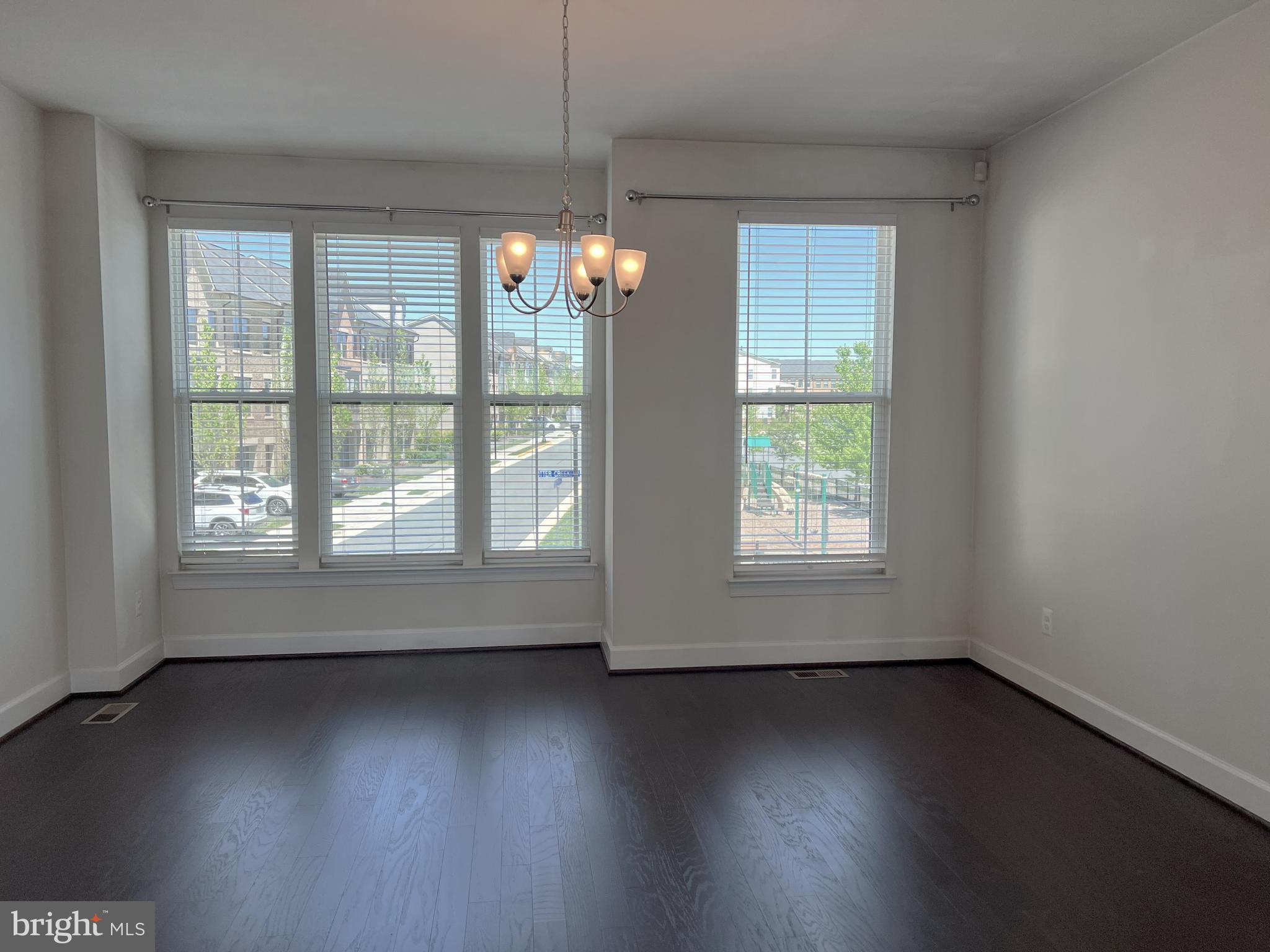 EVERMONT TRACE - Residential Lease