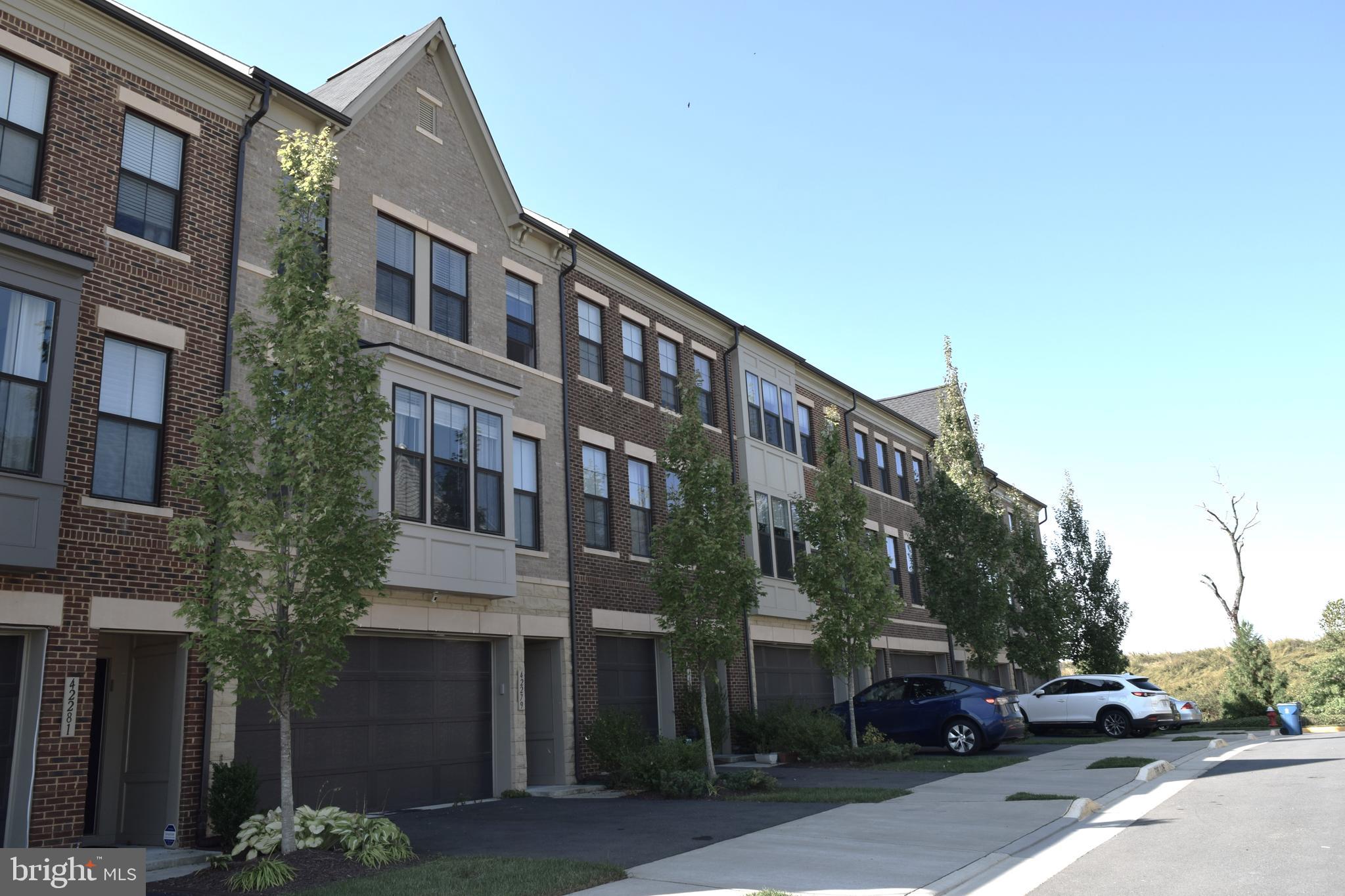 EVERMONT TRACE - Residential Lease