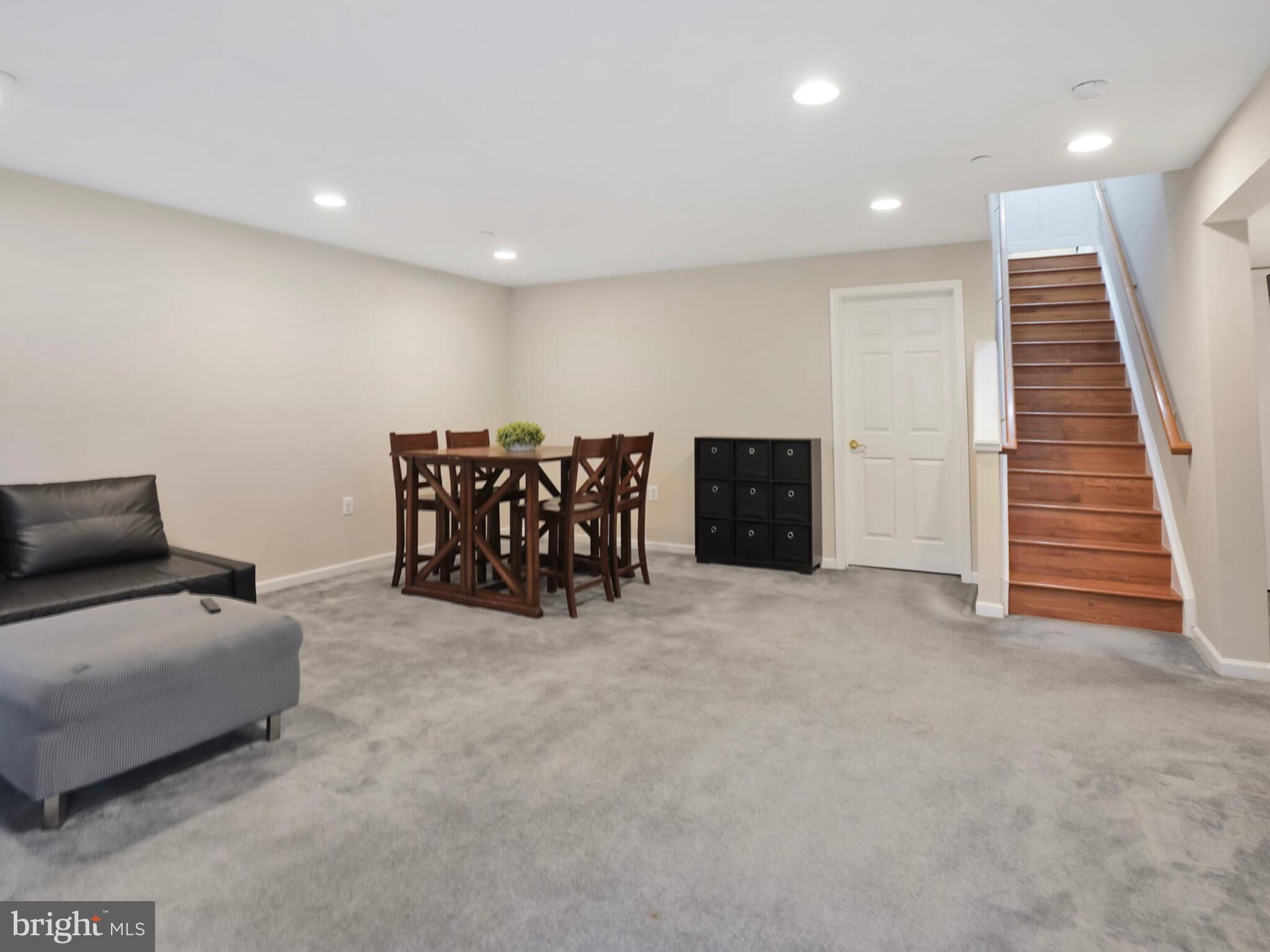 FALLS RUN - Residential