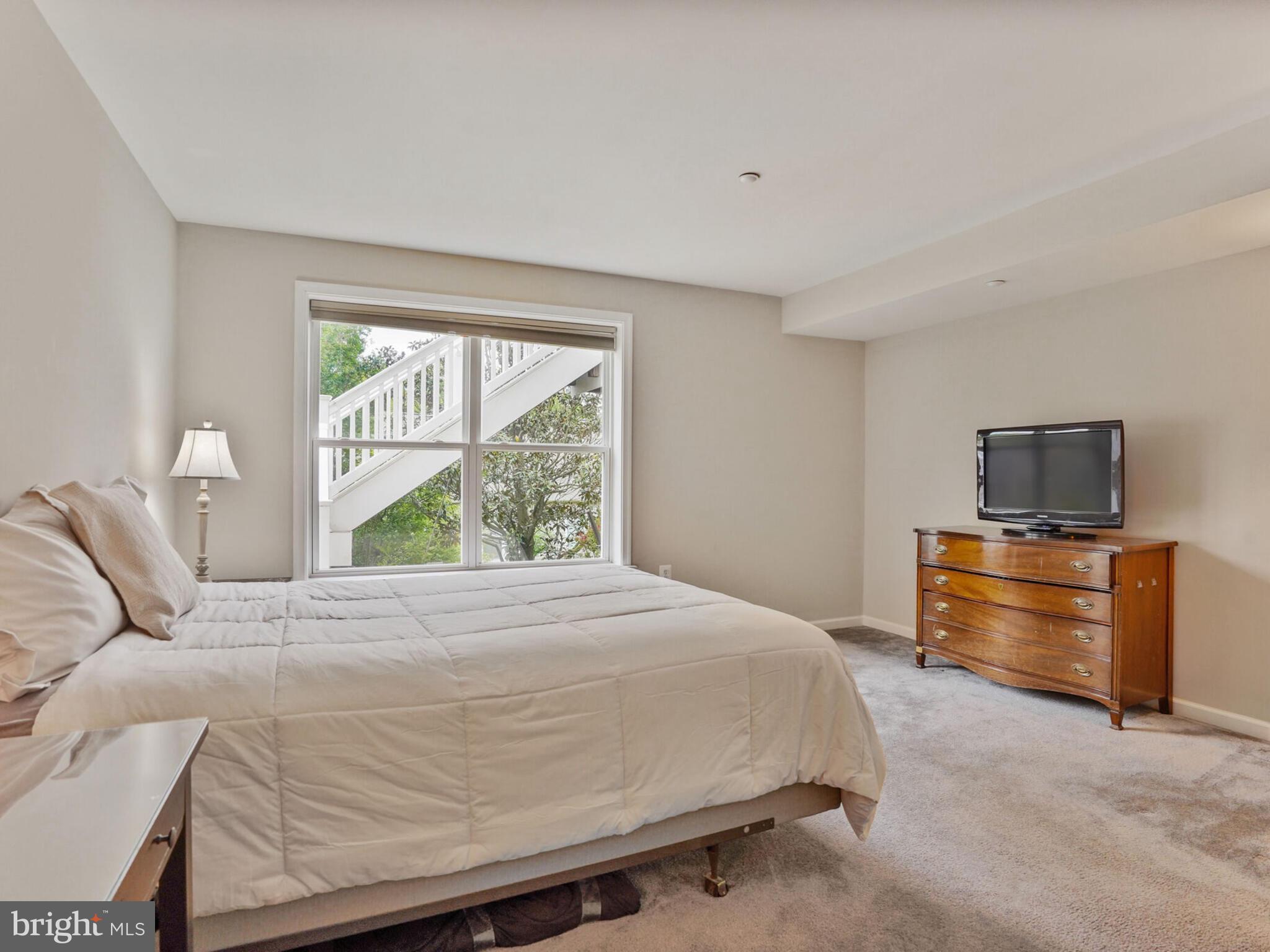 FALLS RUN - Residential