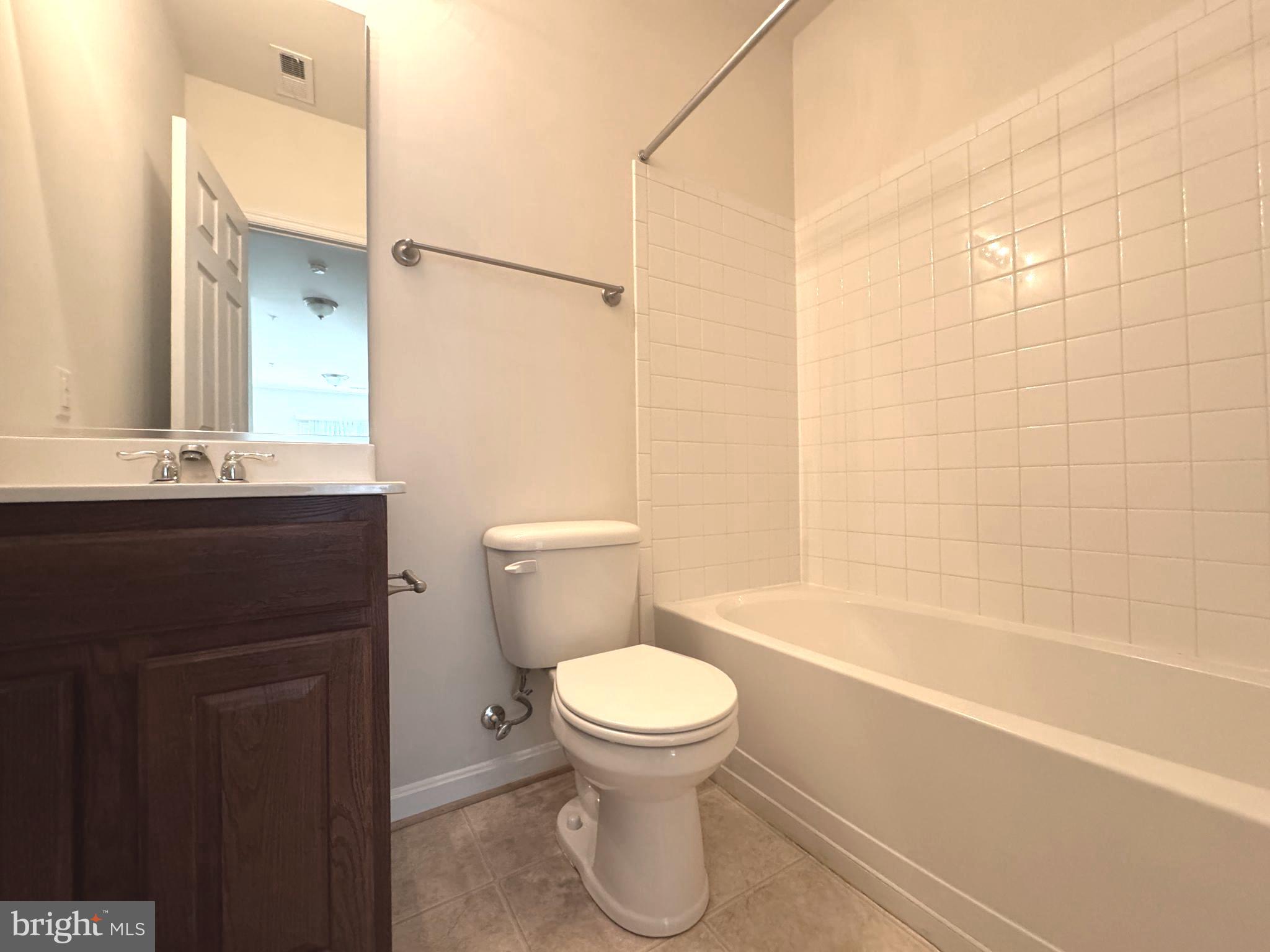 SAN FRANCISCO BY THE BAY - Residential Lease