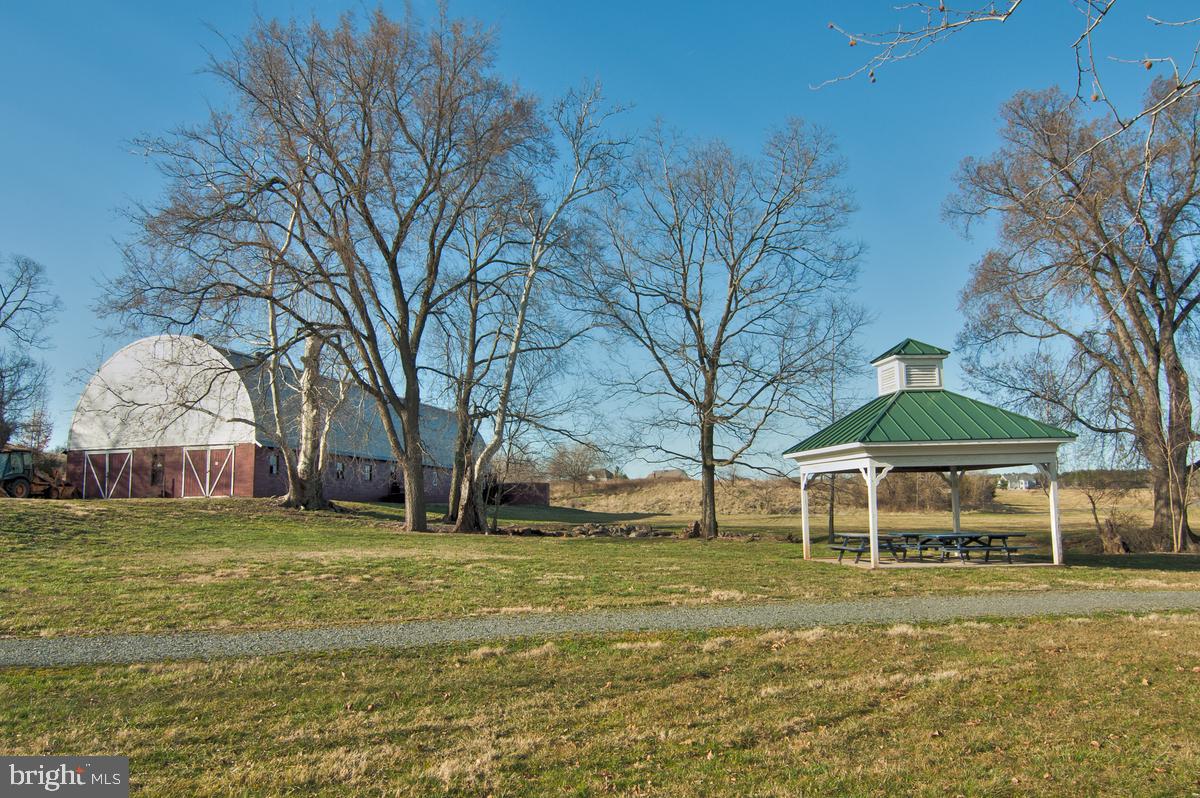 BIG SPRING FARM - Residential