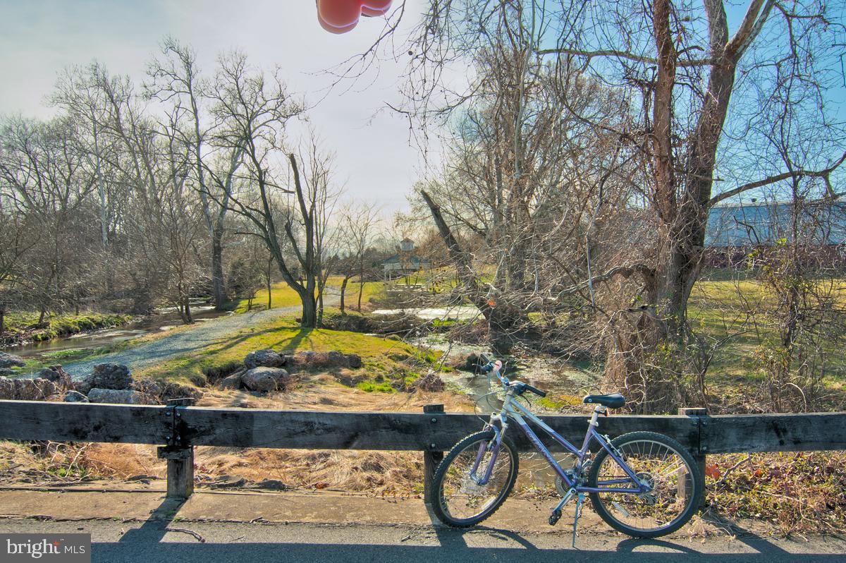 BIG SPRING FARM - Residential