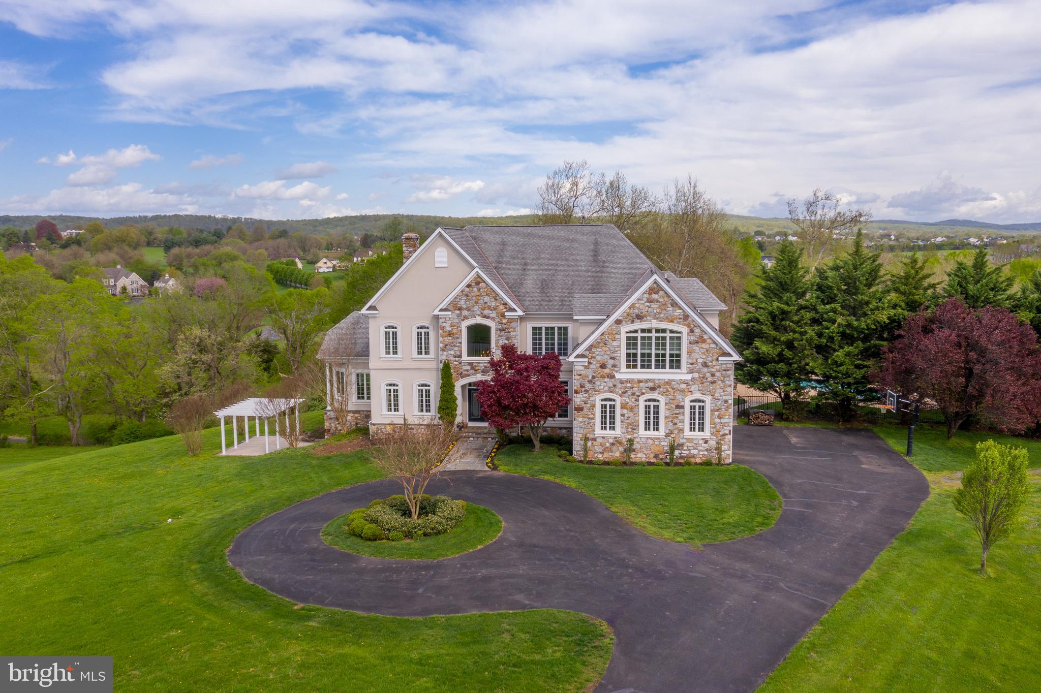 BIG SPRING FARM - Residential