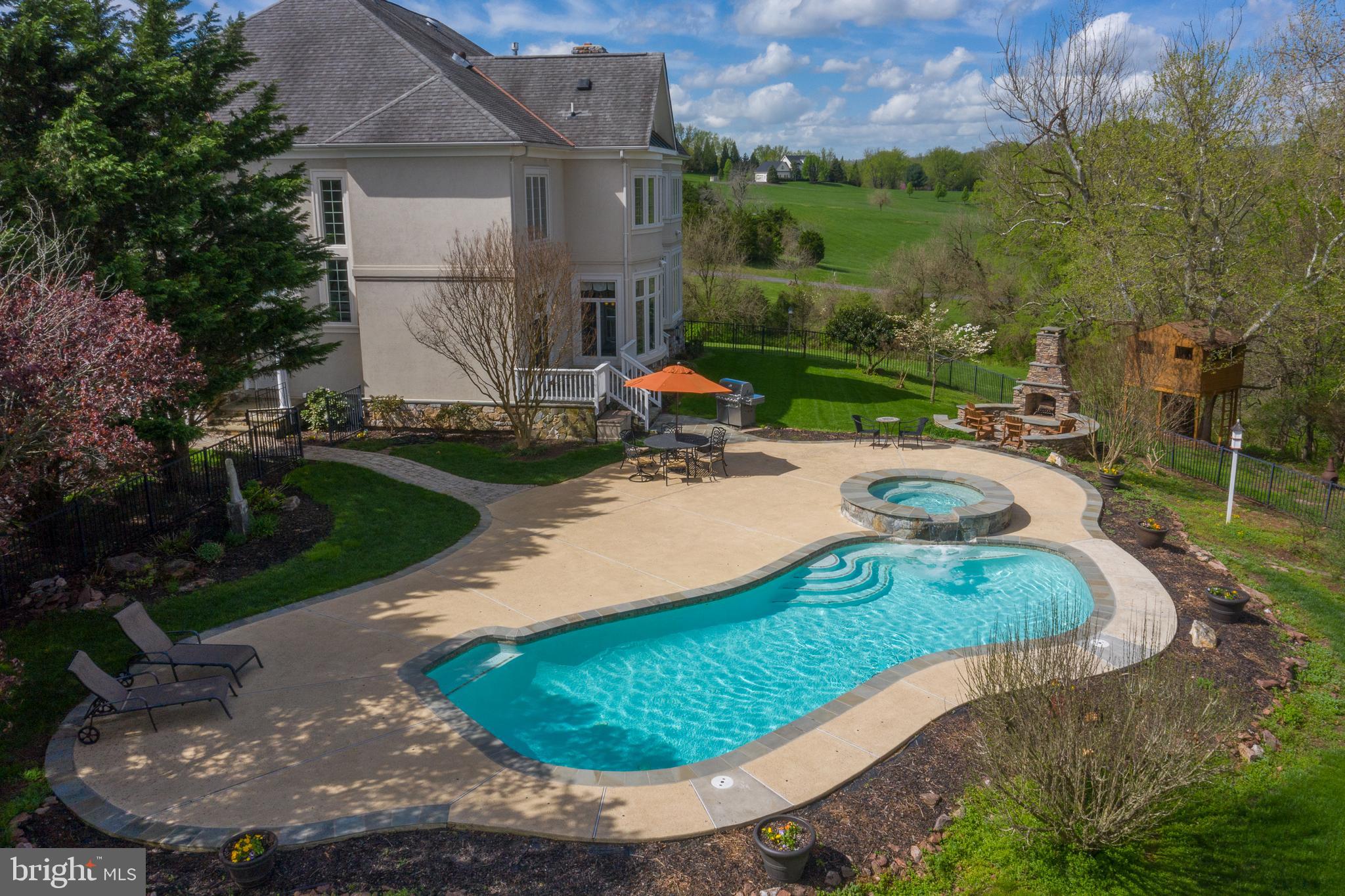 BIG SPRING FARM - Residential