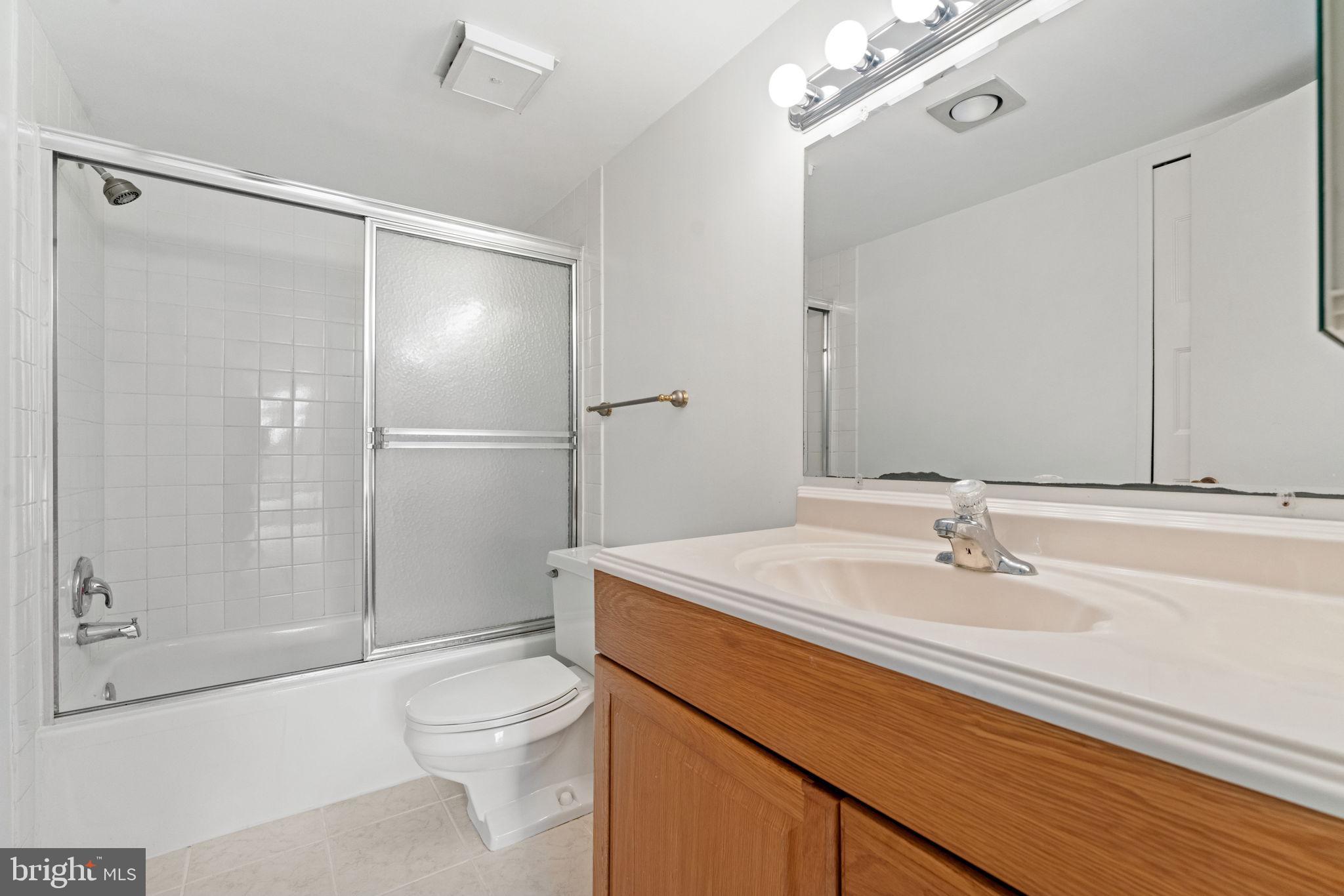 REGENCY AT MCLEAN - Residential Lease