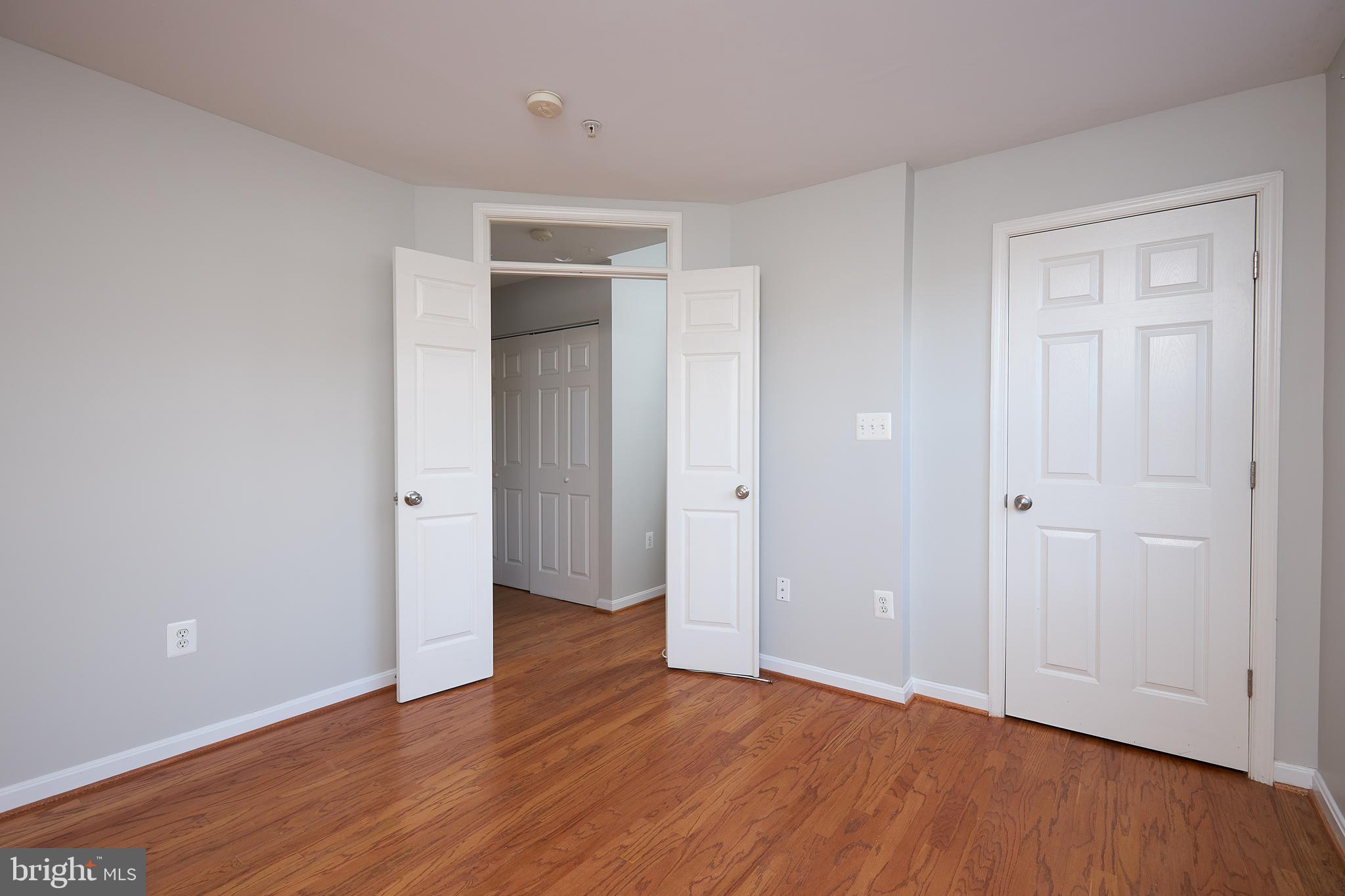 OLD TOWN GREENS - Residential