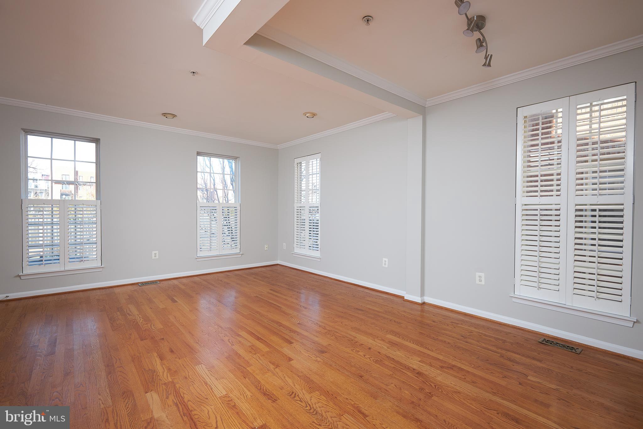 OLD TOWN GREENS - Residential