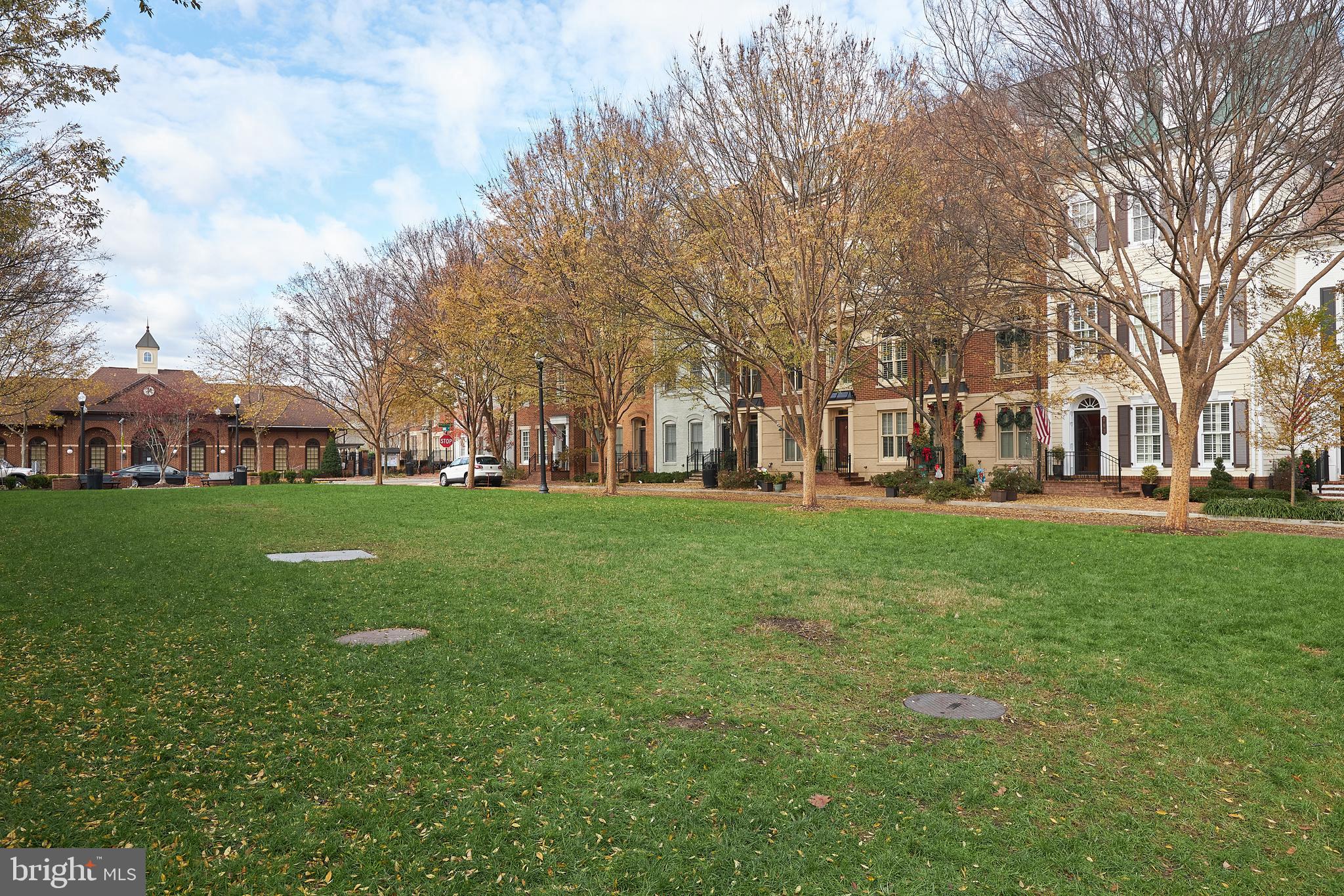 OLD TOWN GREENS - Residential