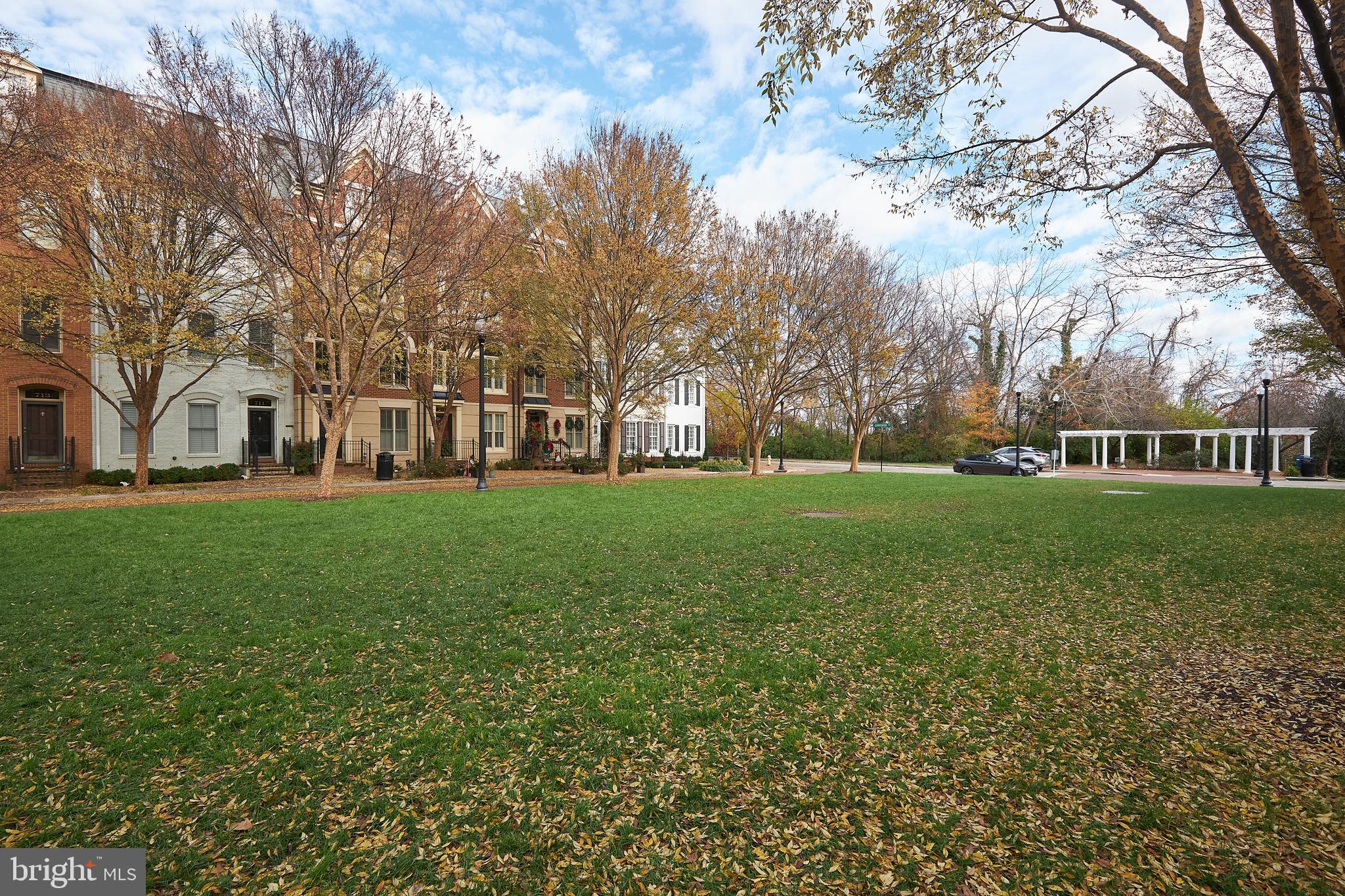 OLD TOWN GREENS - Residential