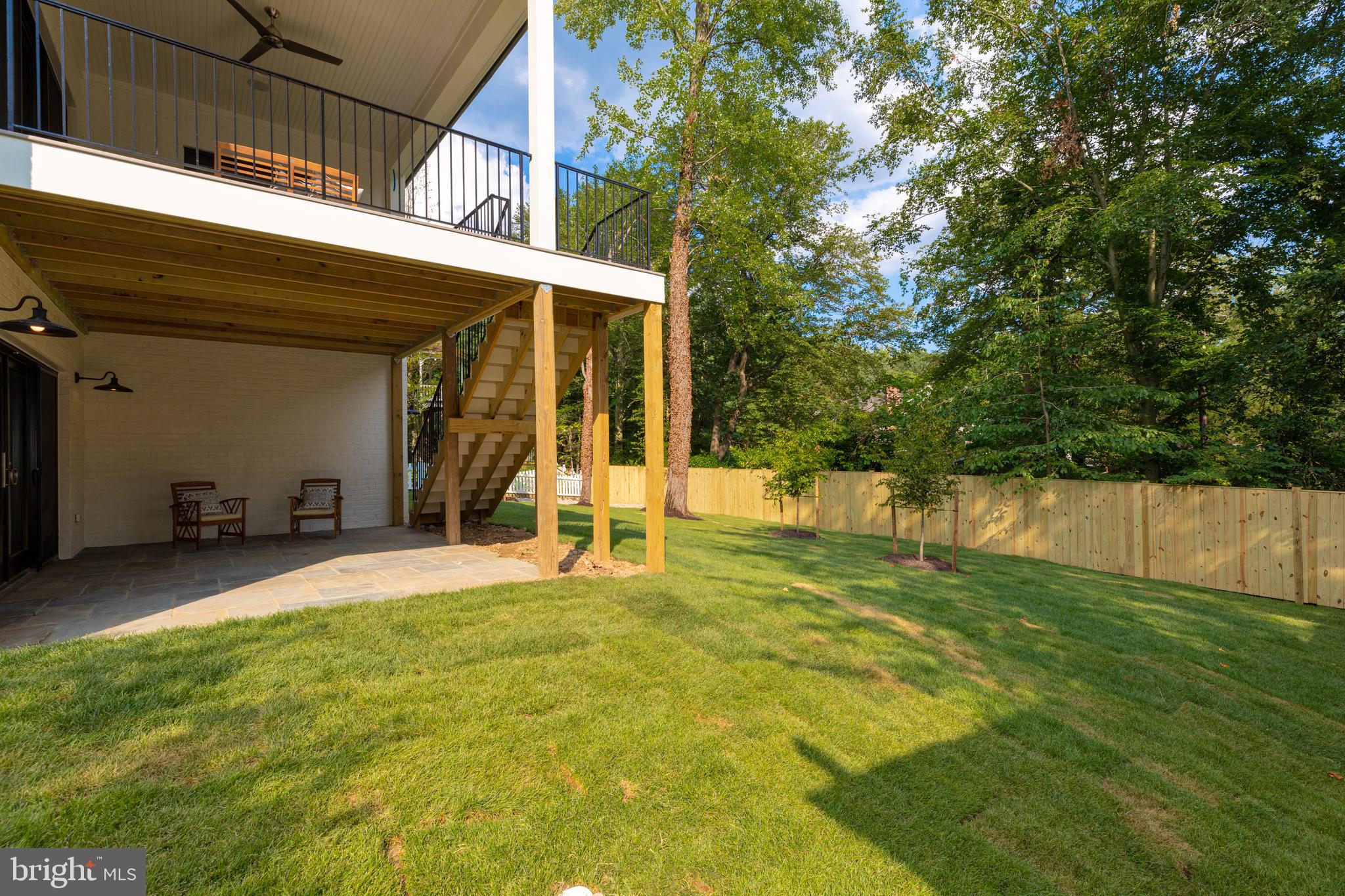 COUNTRY CLUB HILLS - Residential