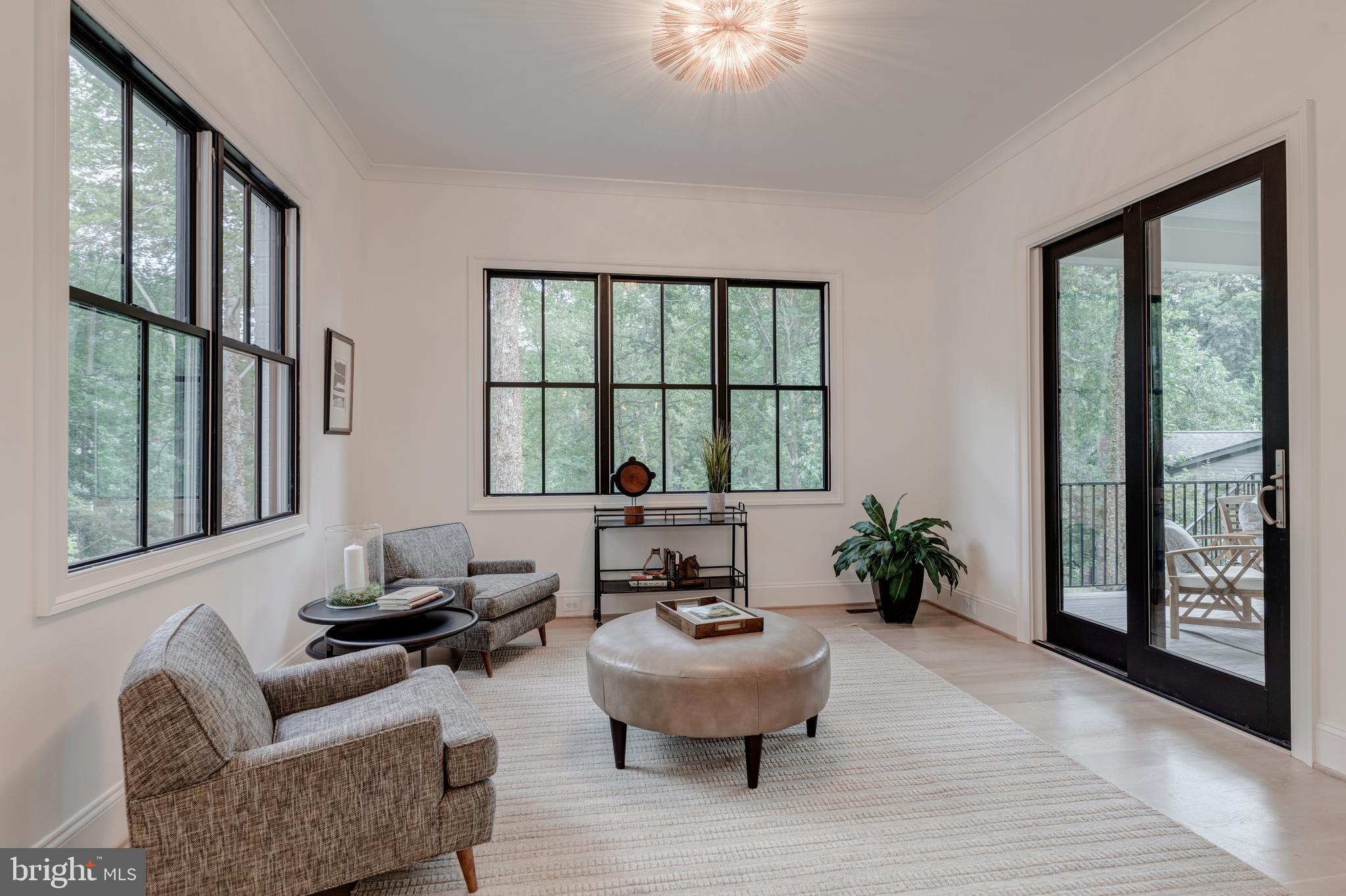 COUNTRY CLUB HILLS - Residential