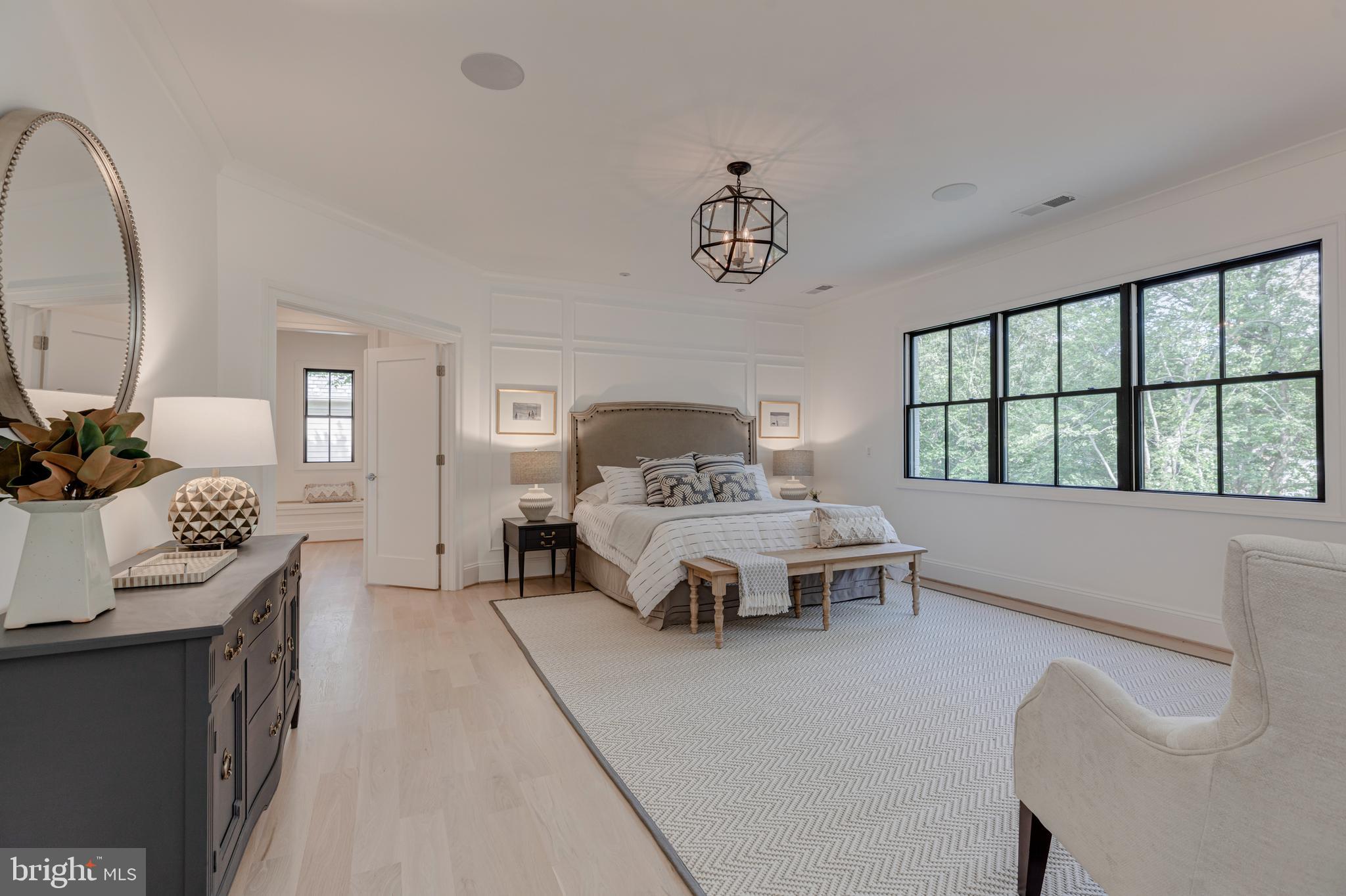 COUNTRY CLUB HILLS - Residential