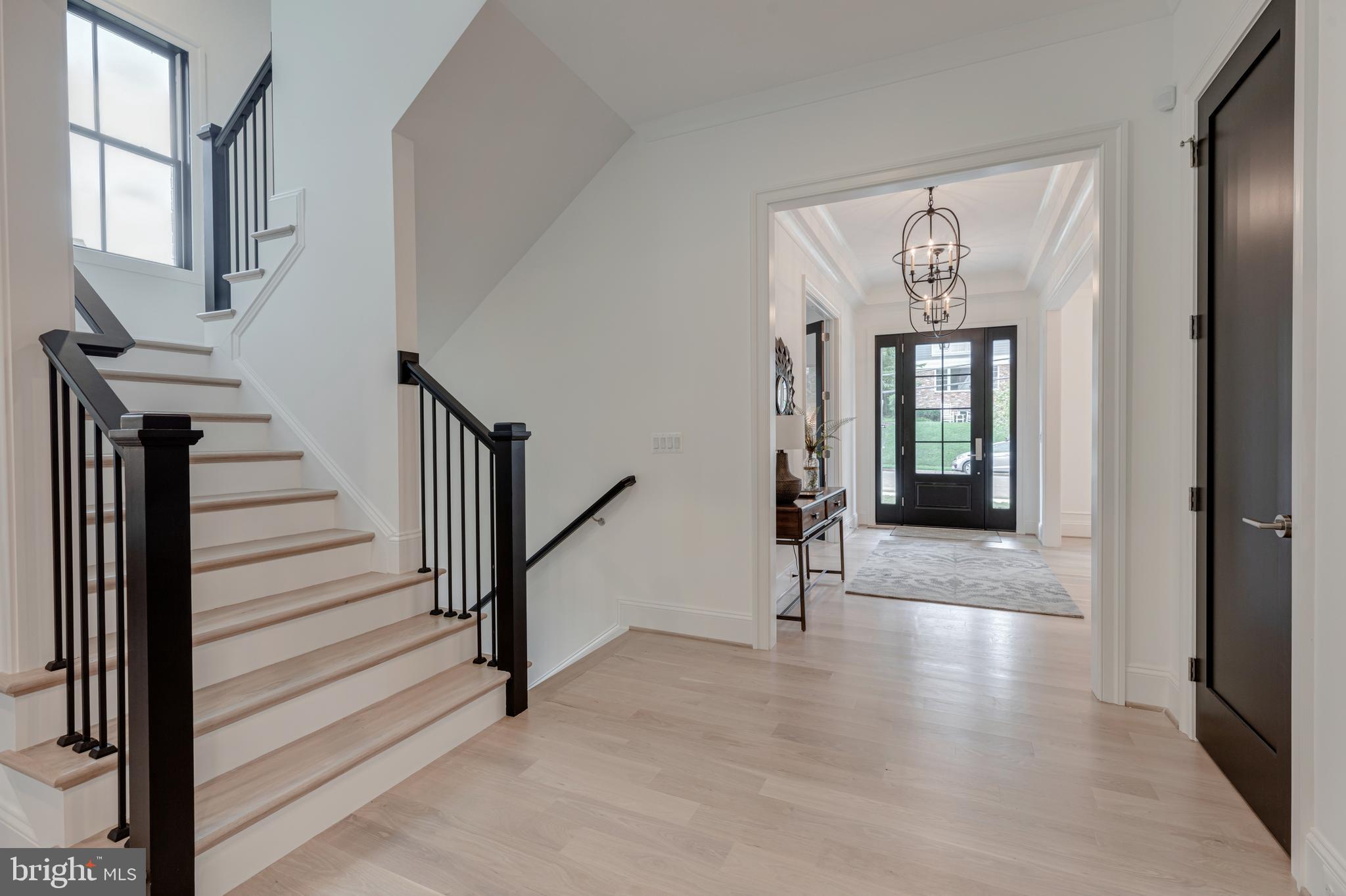 COUNTRY CLUB HILLS - Residential