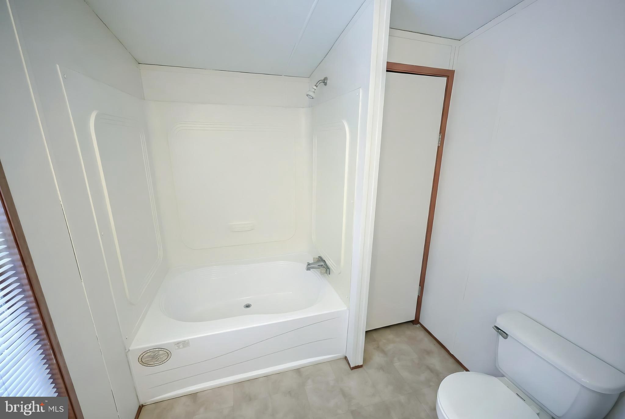 MOUNTAINS - Residential