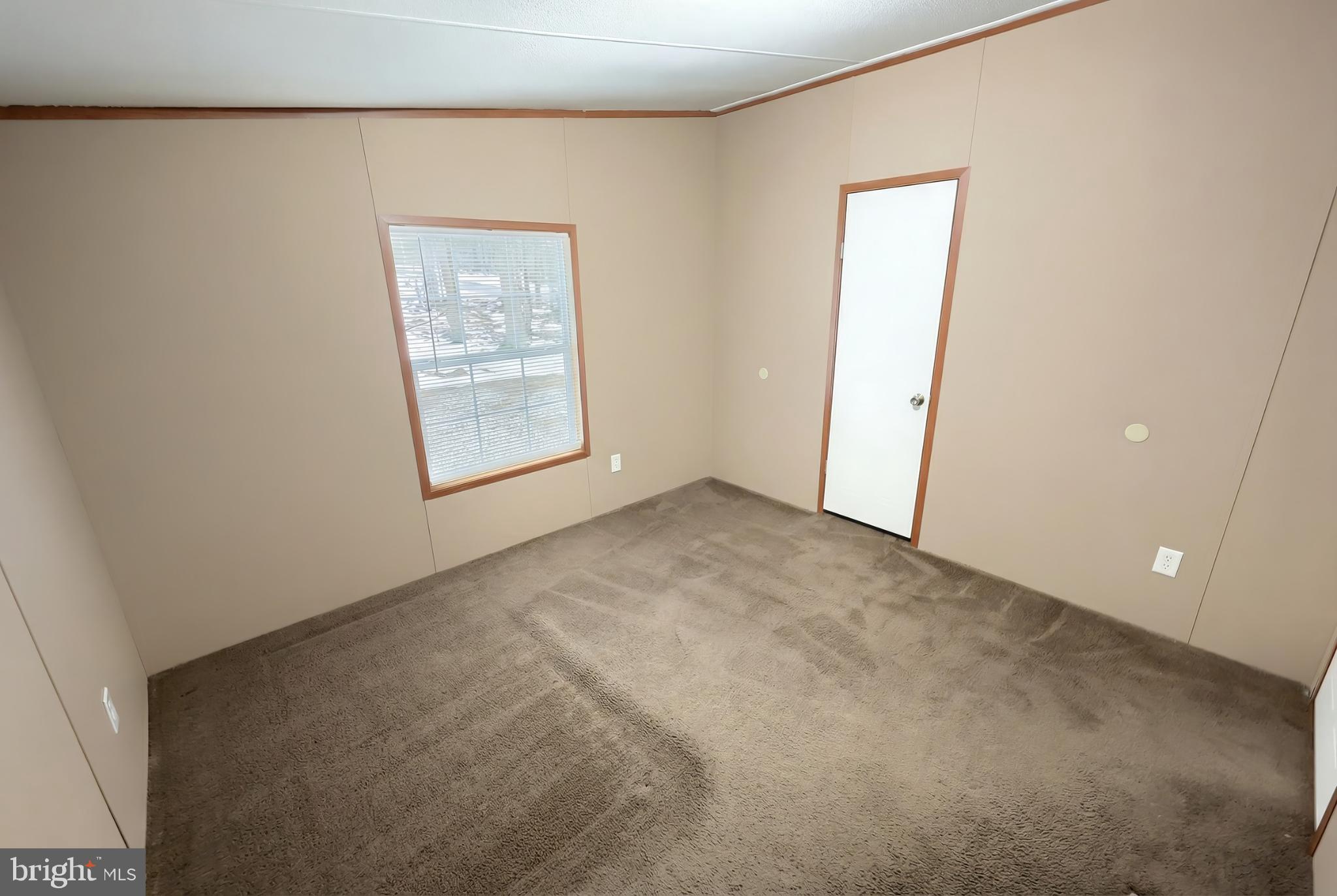 MOUNTAINS - Residential