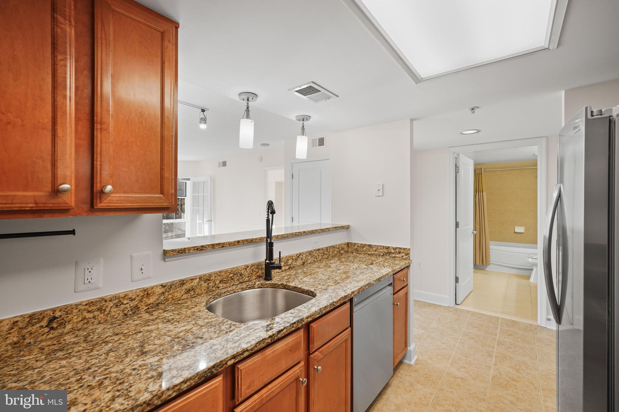 CARLTON HOUSE - Residential