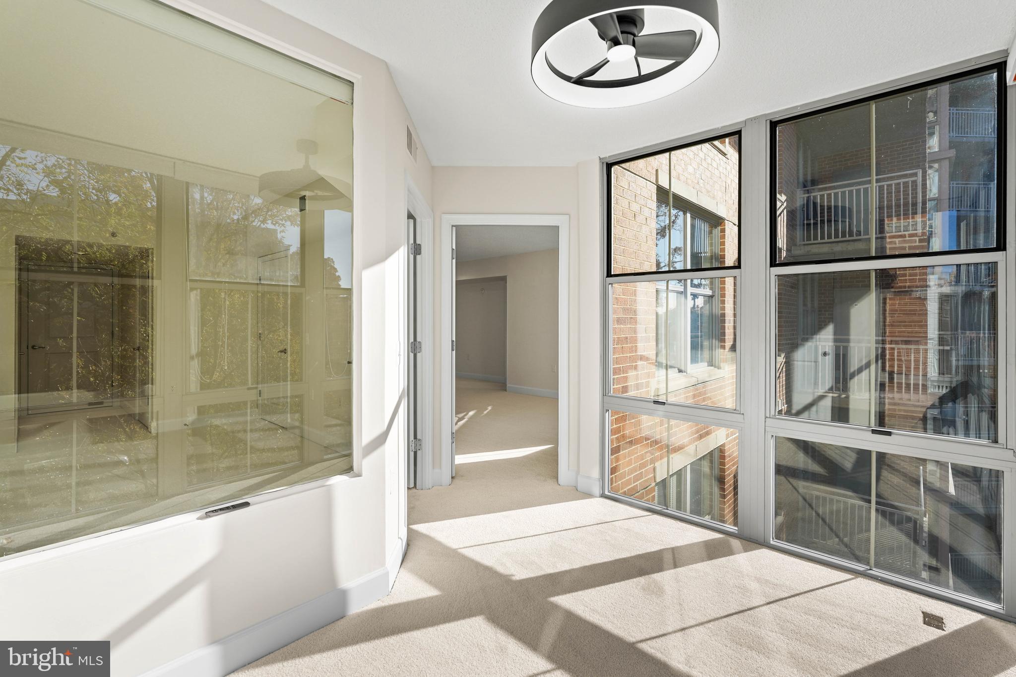 CARLTON HOUSE - Residential