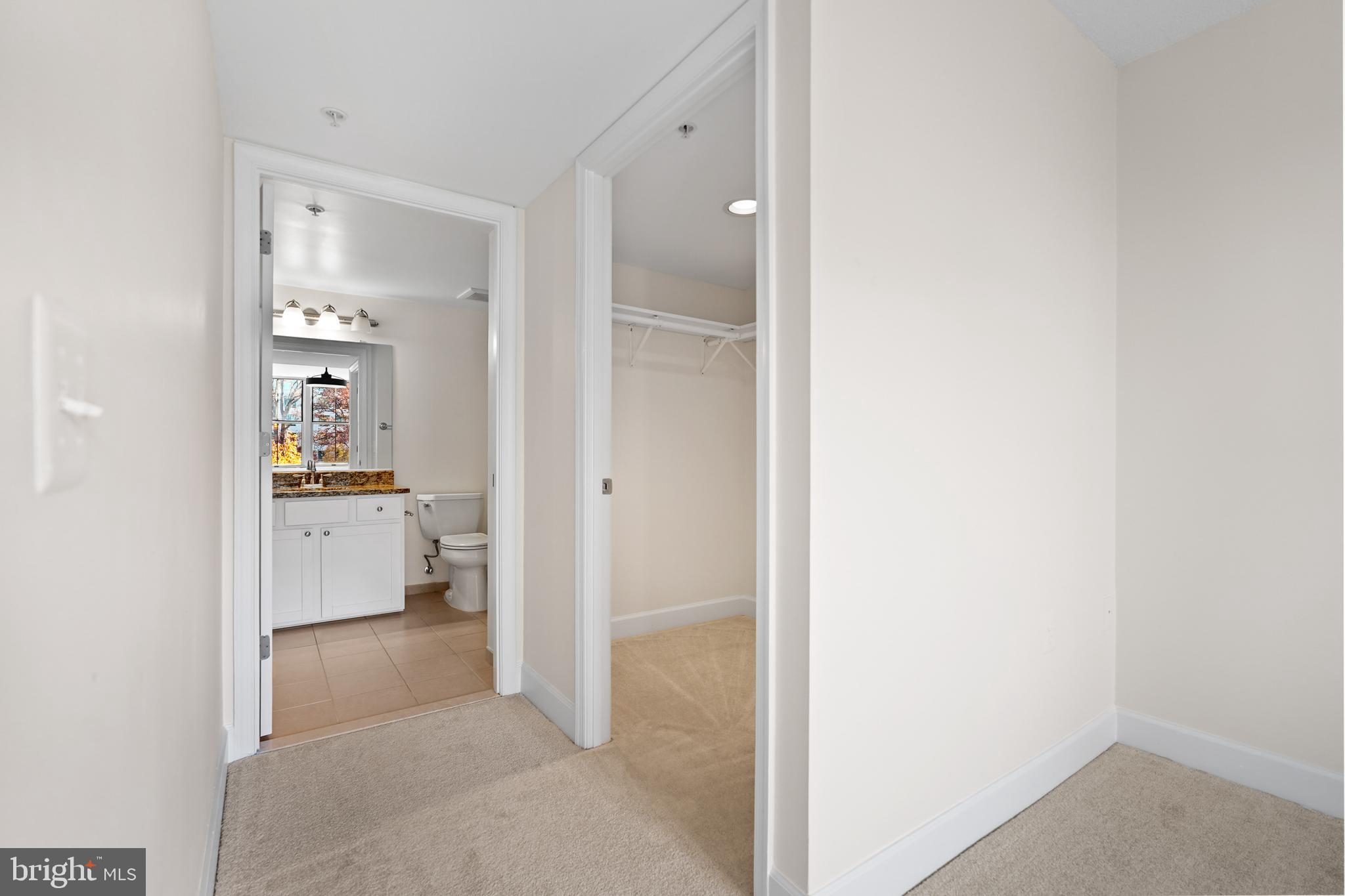 CARLTON HOUSE - Residential