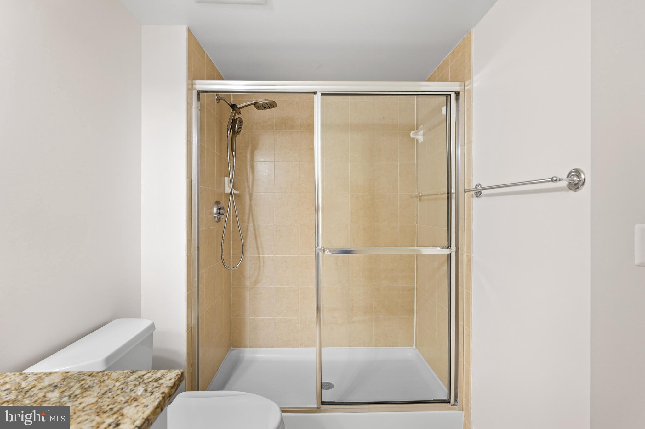 CARLTON HOUSE - Residential