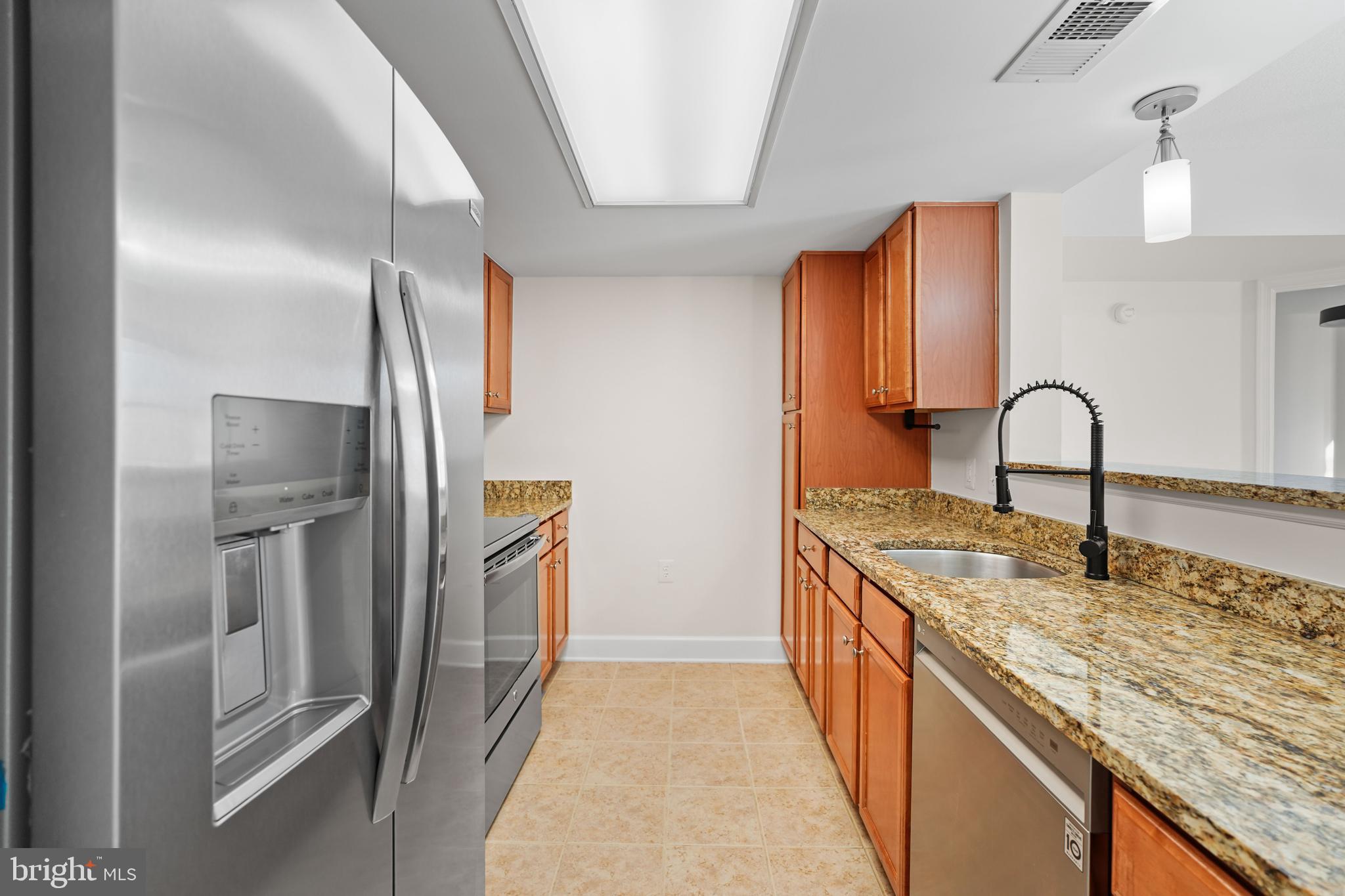 CARLTON HOUSE - Residential