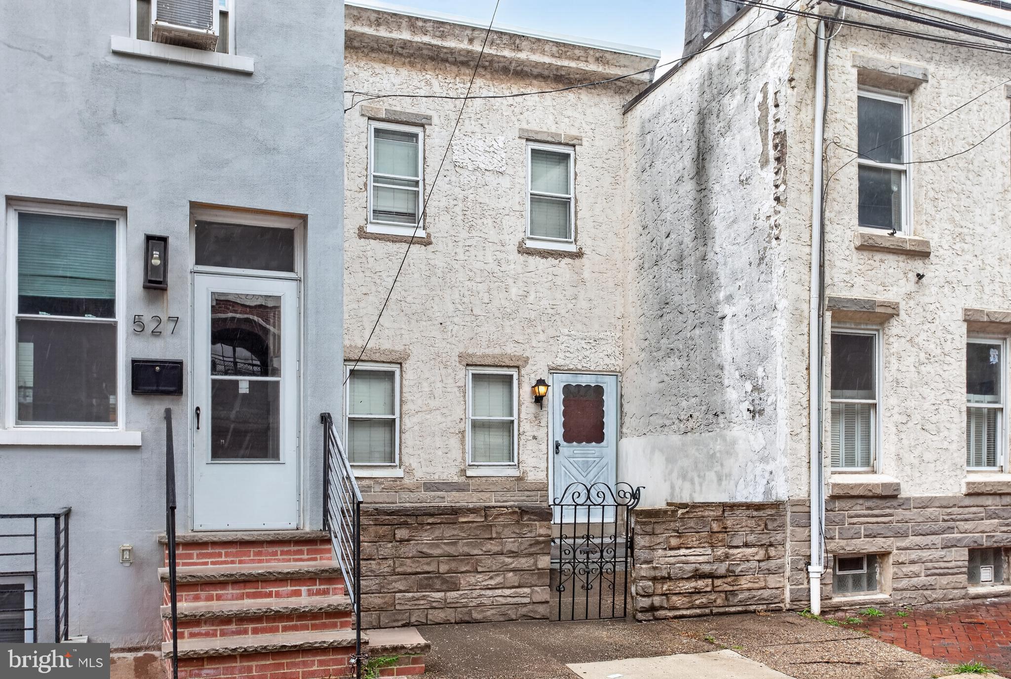 529 E WILDEY STREET