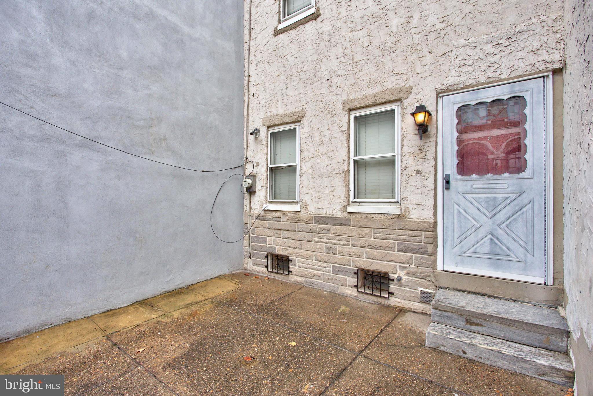 529 E WILDEY STREET