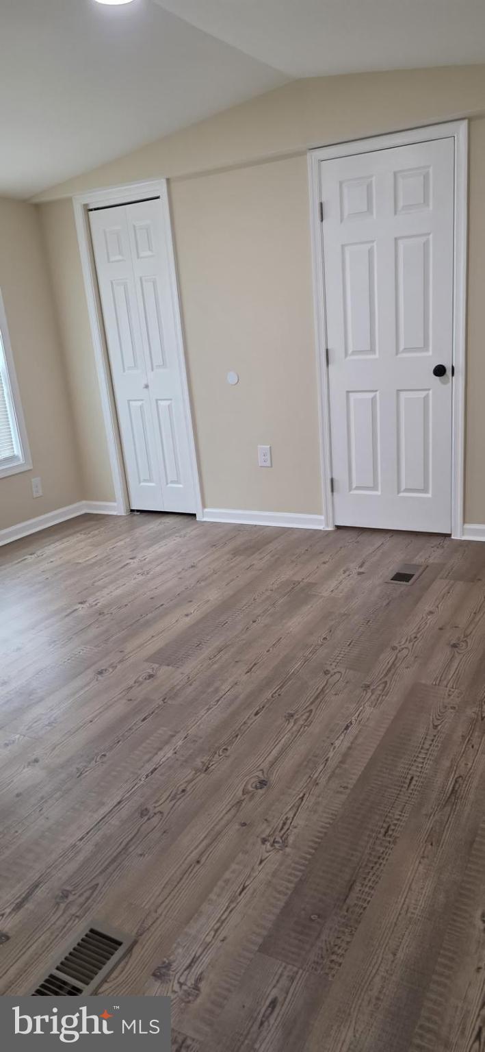 FOXWOOD VILLAGE - Residential