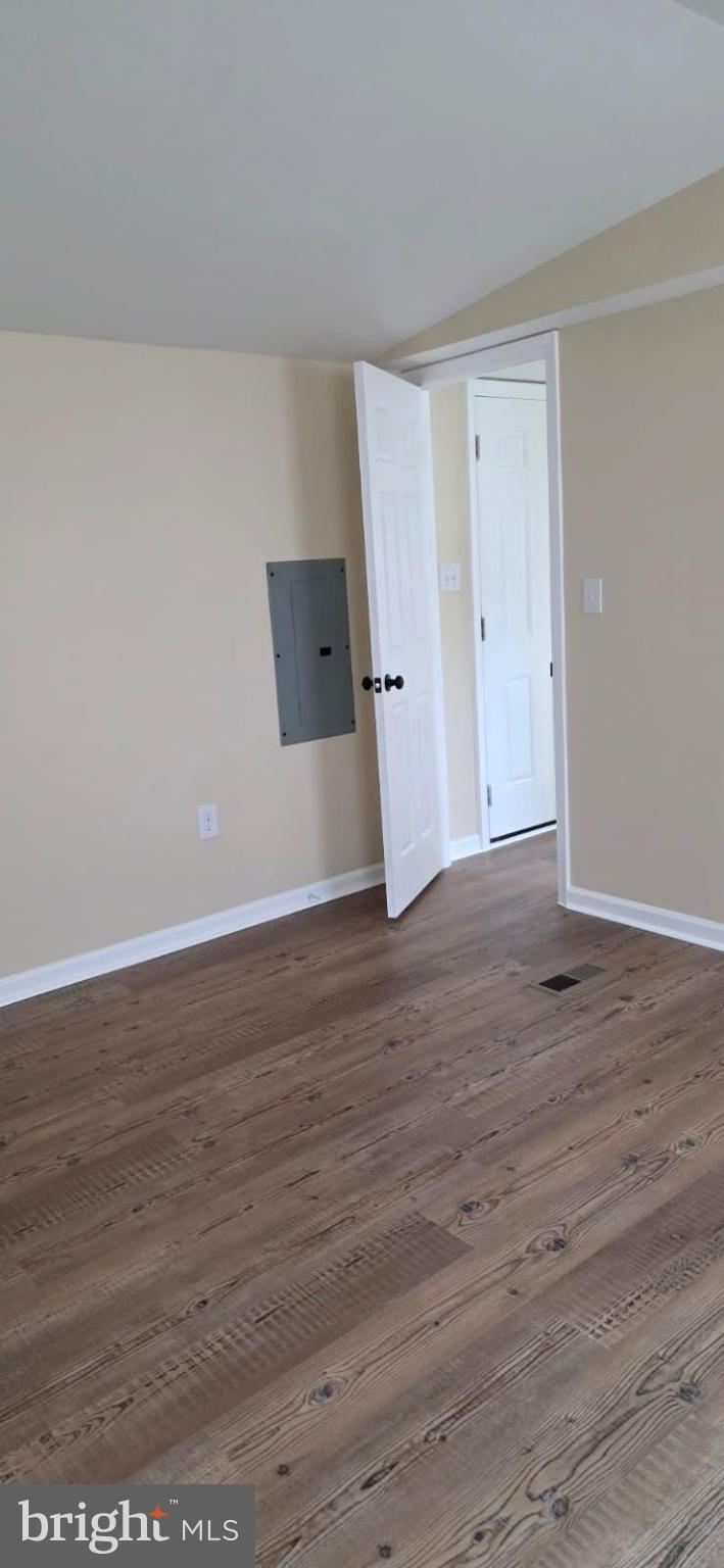 FOXWOOD VILLAGE - Residential