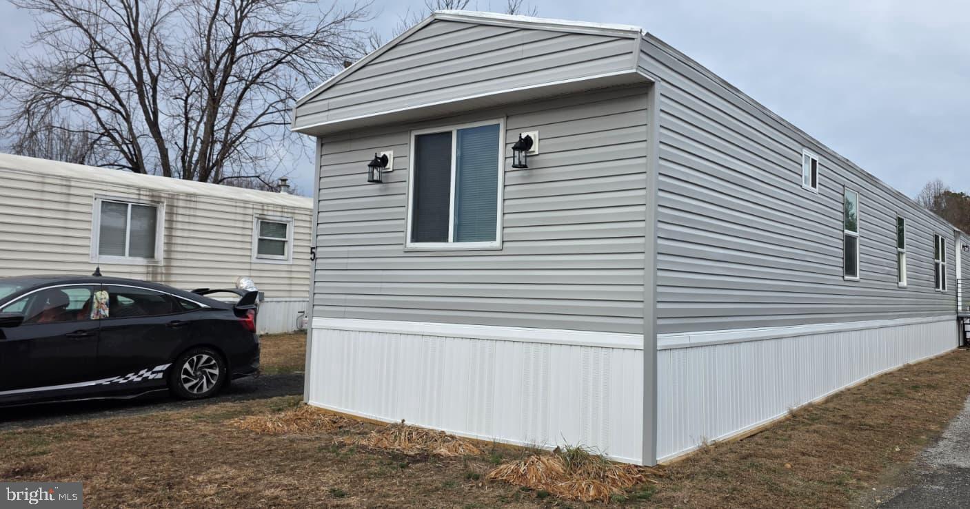 FOXWOOD VILLAGE - Residential