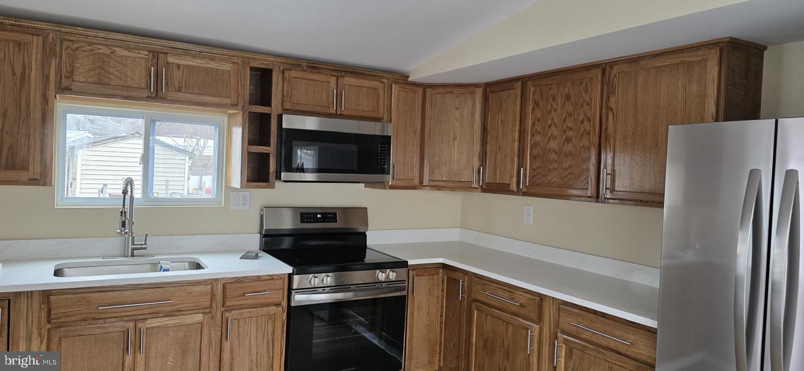 FOXWOOD VILLAGE - Residential