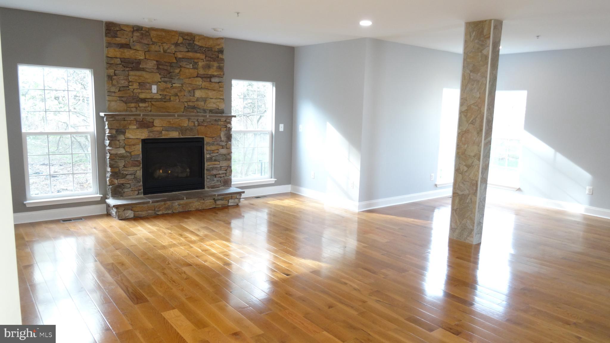 HERITAGE GLEN-PLAT FIVE> - Residential