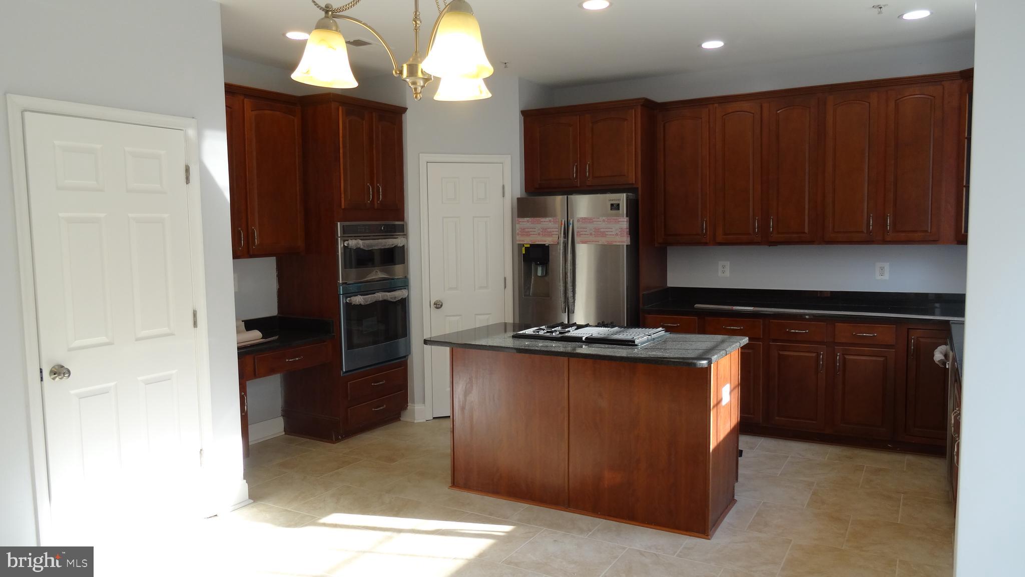 HERITAGE GLEN-PLAT FIVE> - Residential