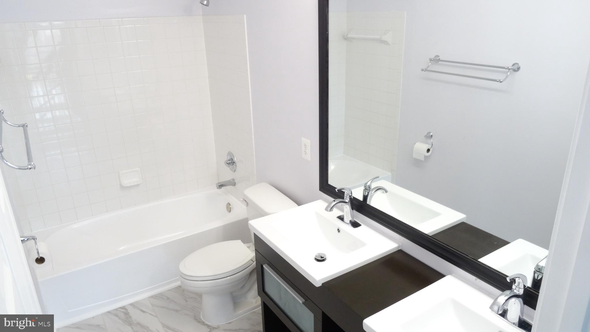 HERITAGE GLEN-PLAT FIVE> - Residential