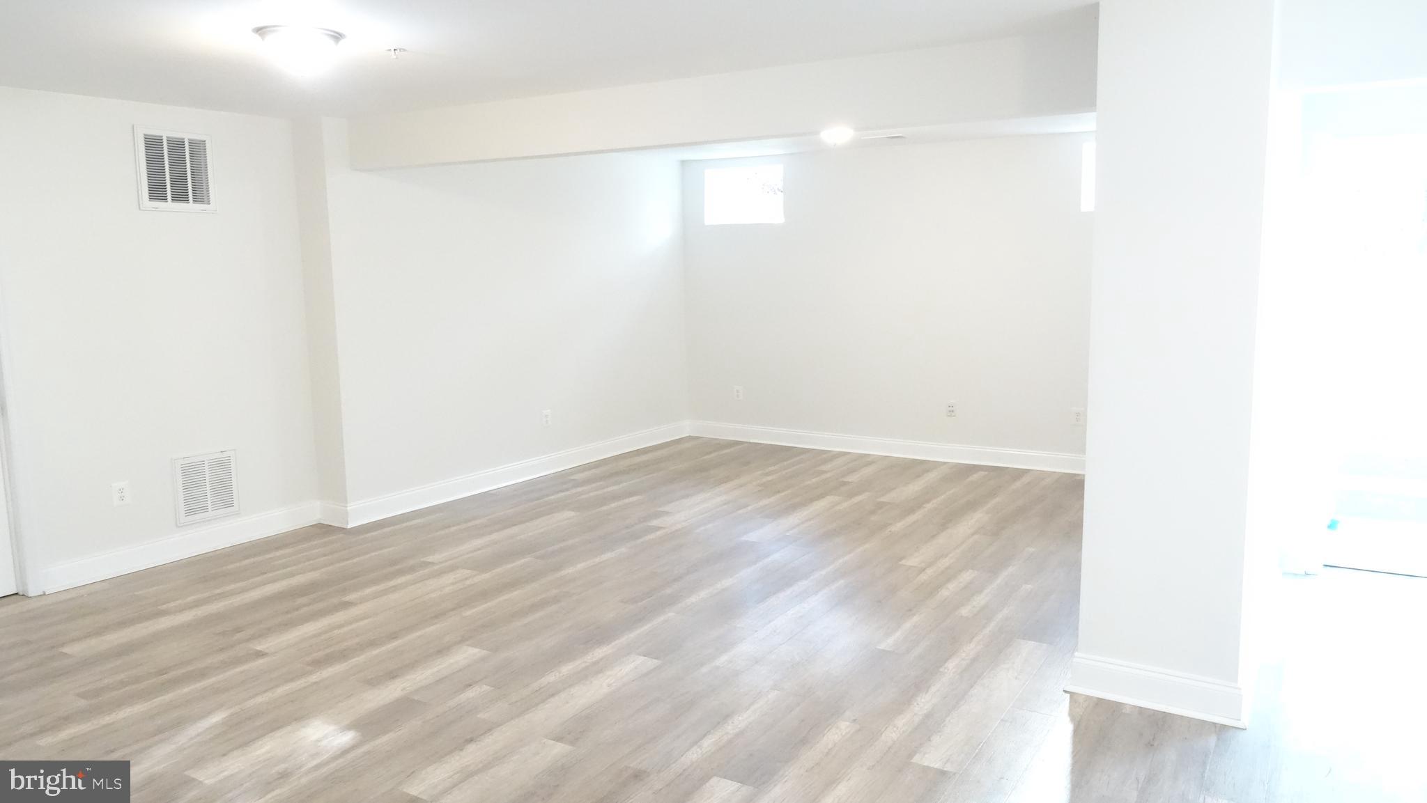 HERITAGE GLEN-PLAT FIVE> - Residential