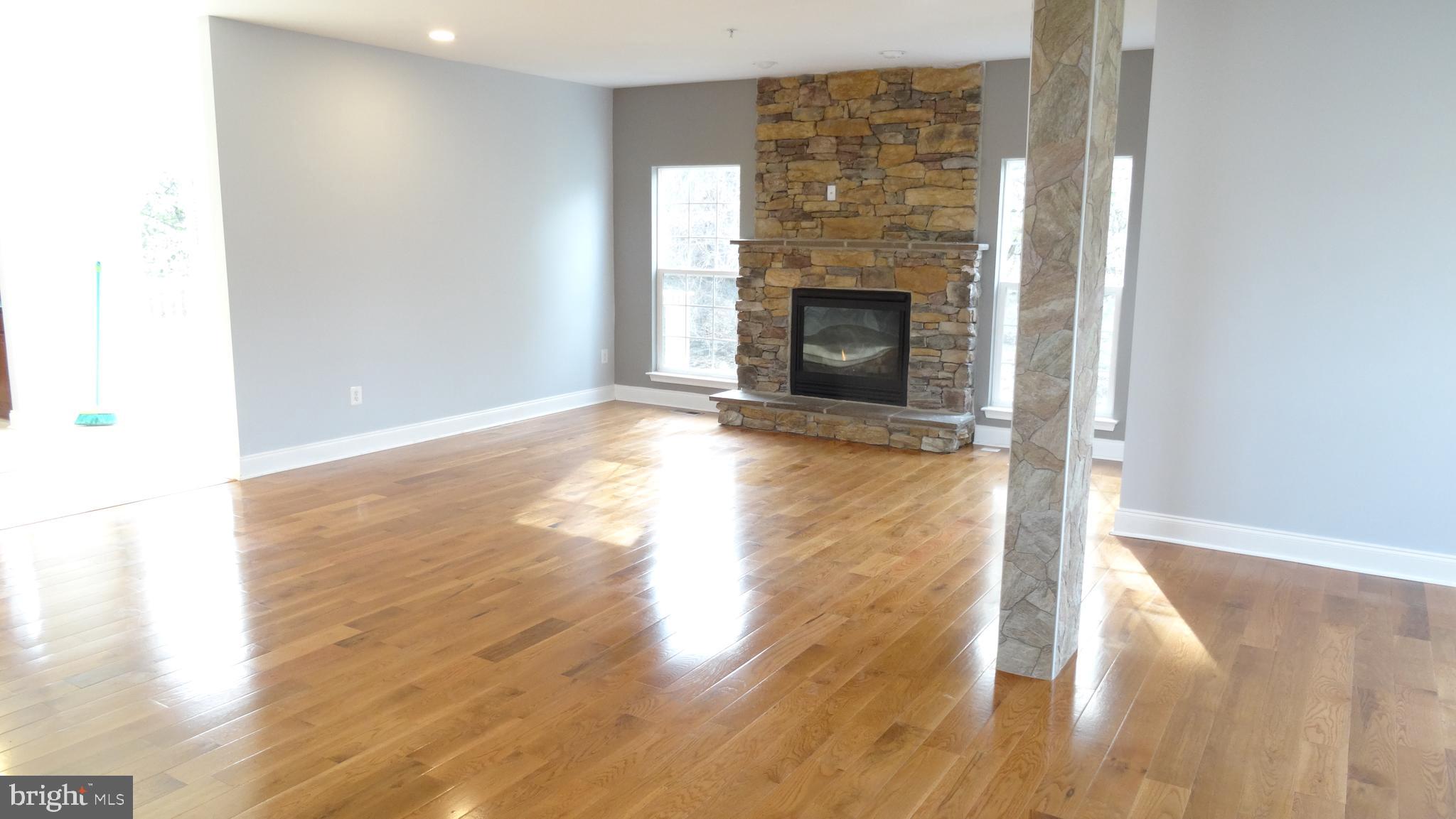 HERITAGE GLEN-PLAT FIVE> - Residential