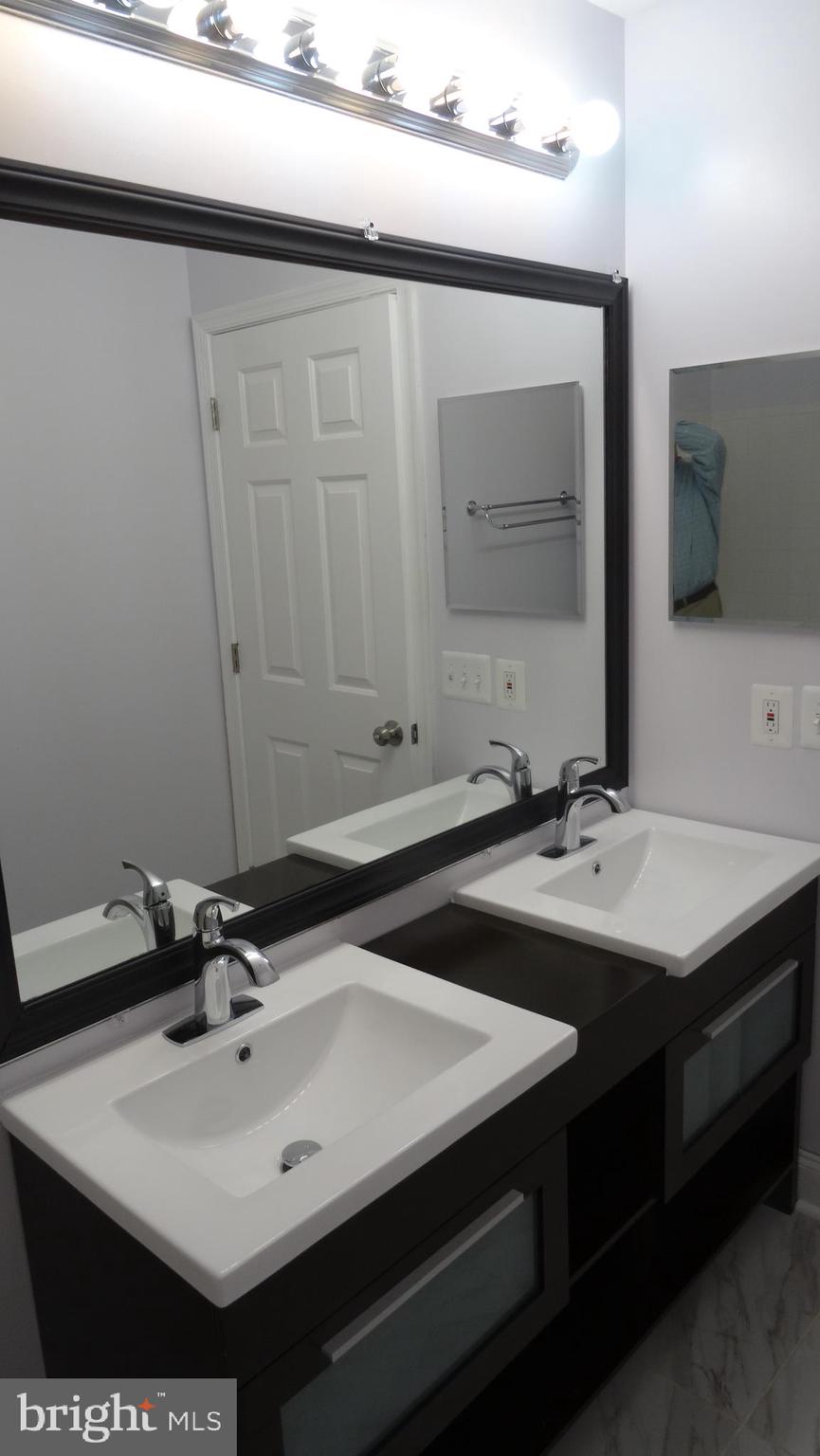 HERITAGE GLEN-PLAT FIVE> - Residential