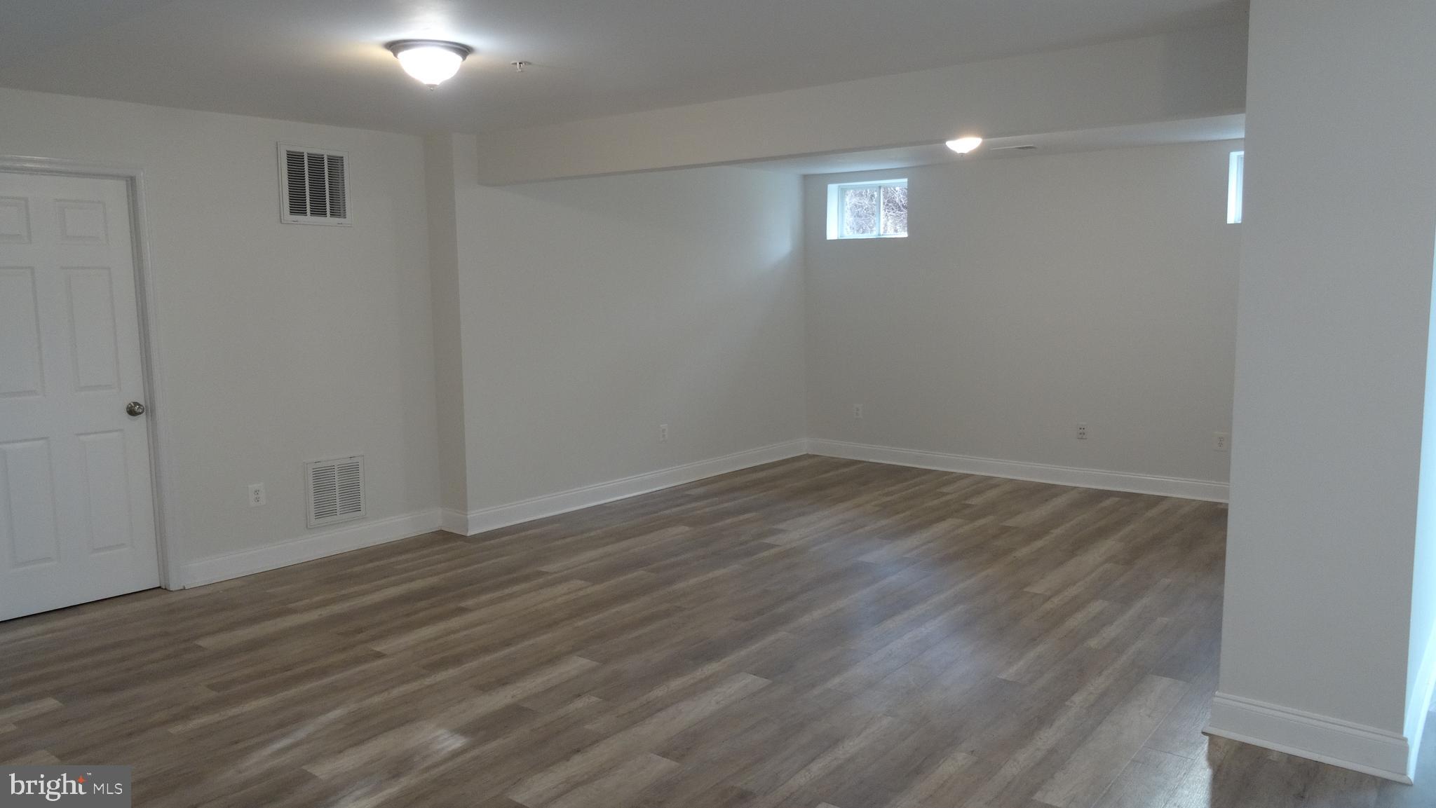 HERITAGE GLEN-PLAT FIVE> - Residential